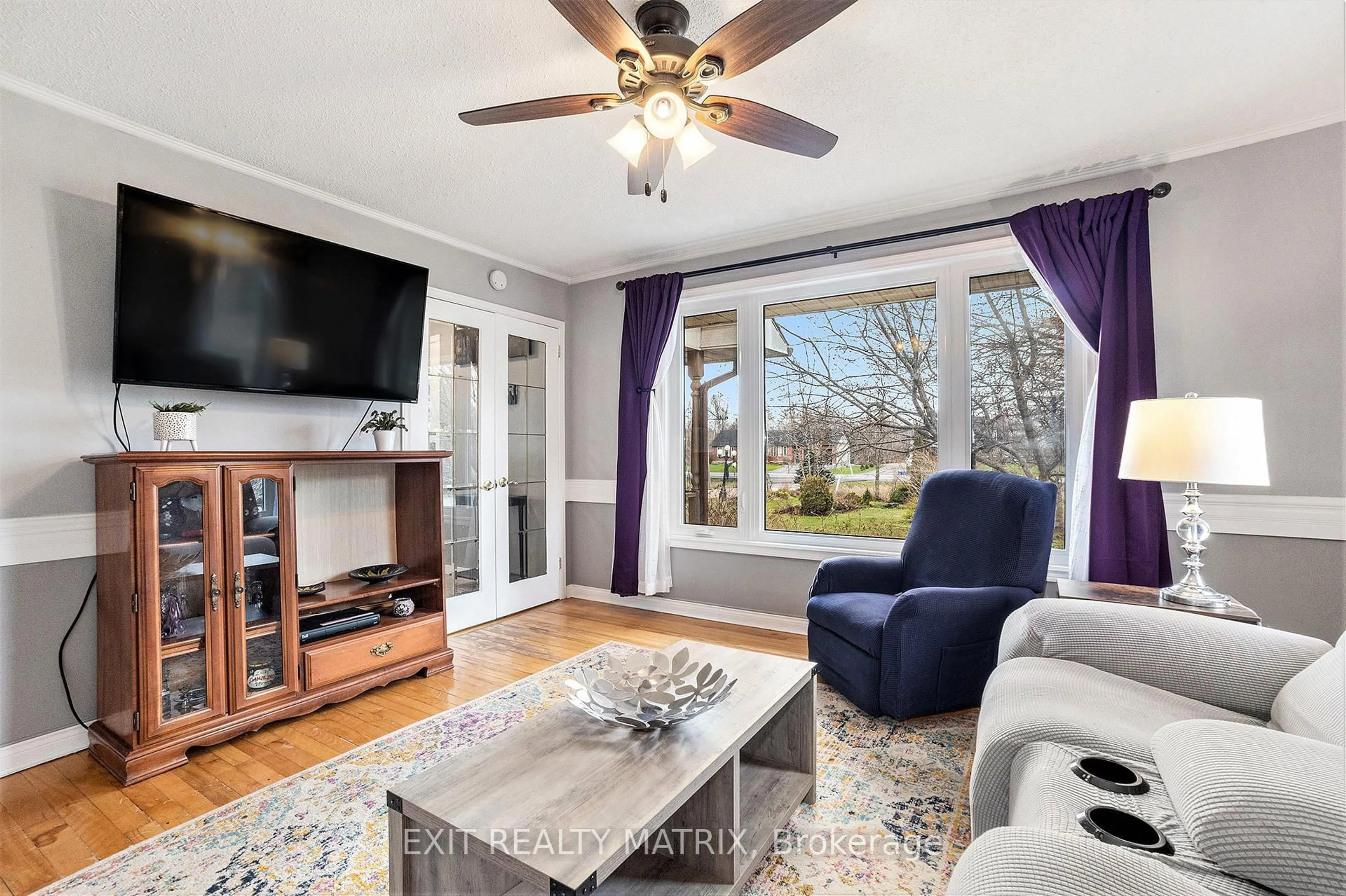Living room with furniture, unknown for 1250 Route 500 Rte, The Nation Ontario K0A 1M0