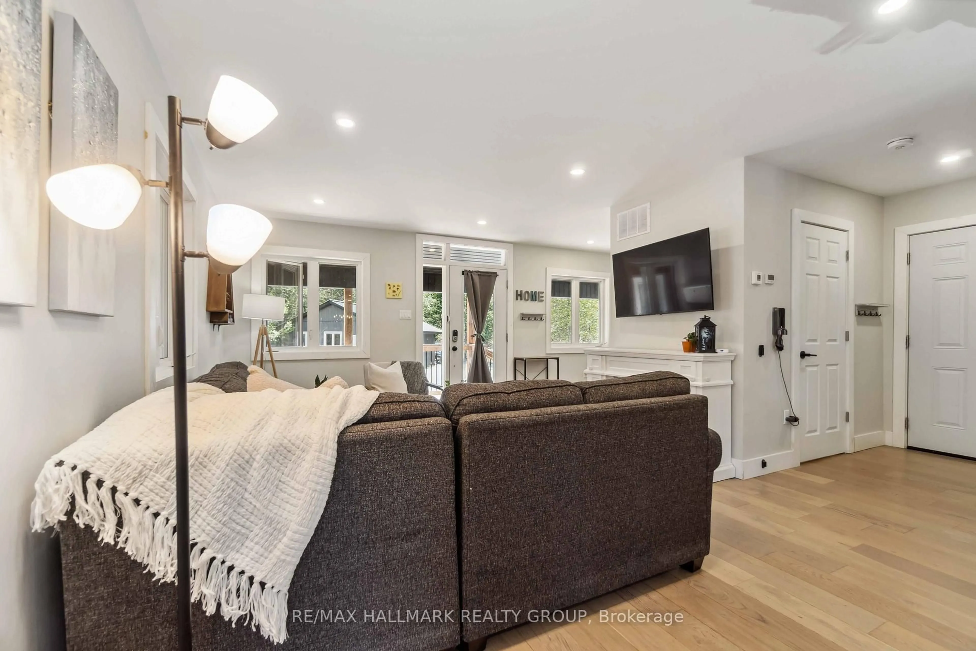 Living room with furniture, unknown for 628 Sugar Bush Rd, Pakenham Ontario K0A 2X0