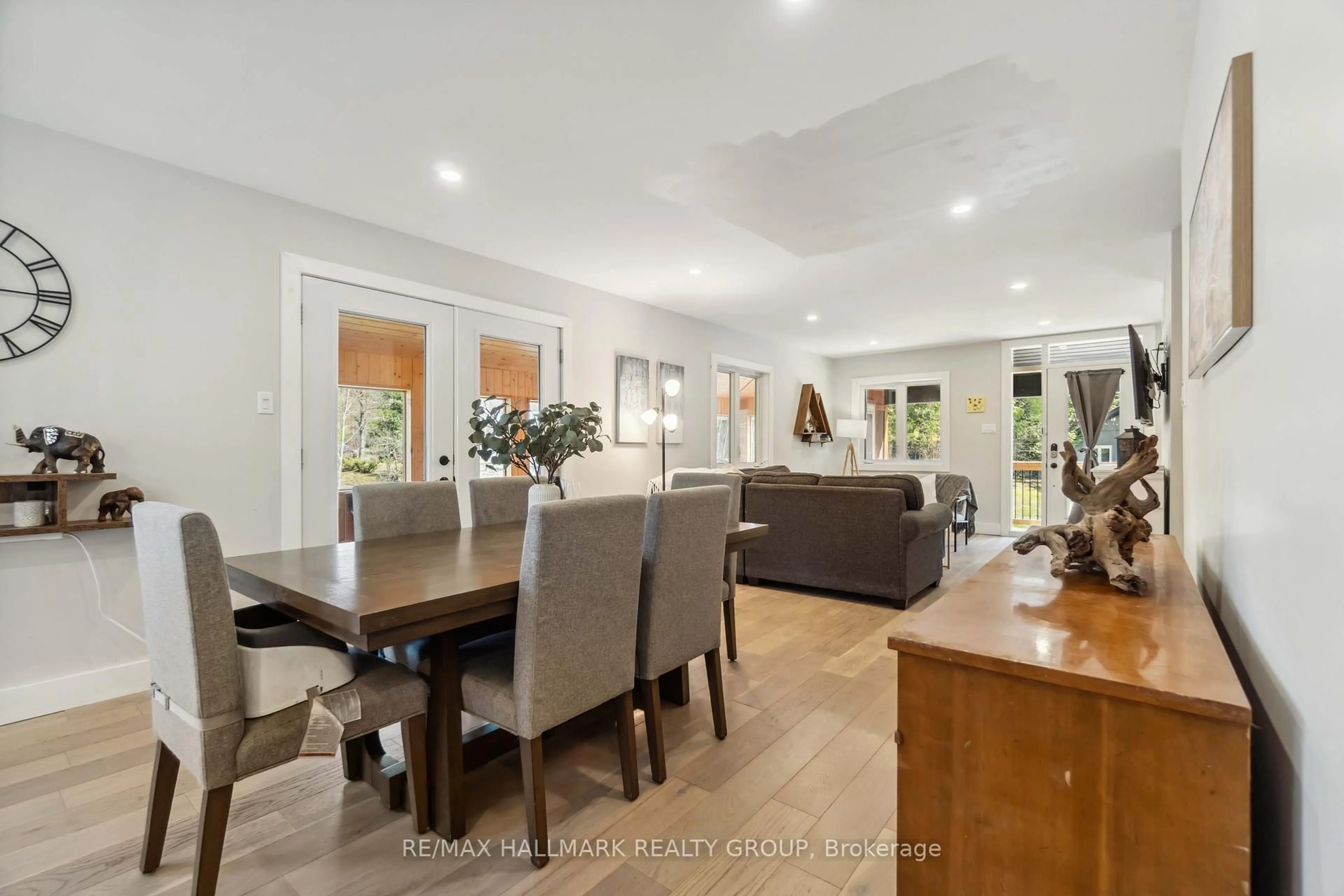 Dining room, wood/laminate floor for 628 Sugar Bush Rd, Pakenham Ontario K0A 2X0