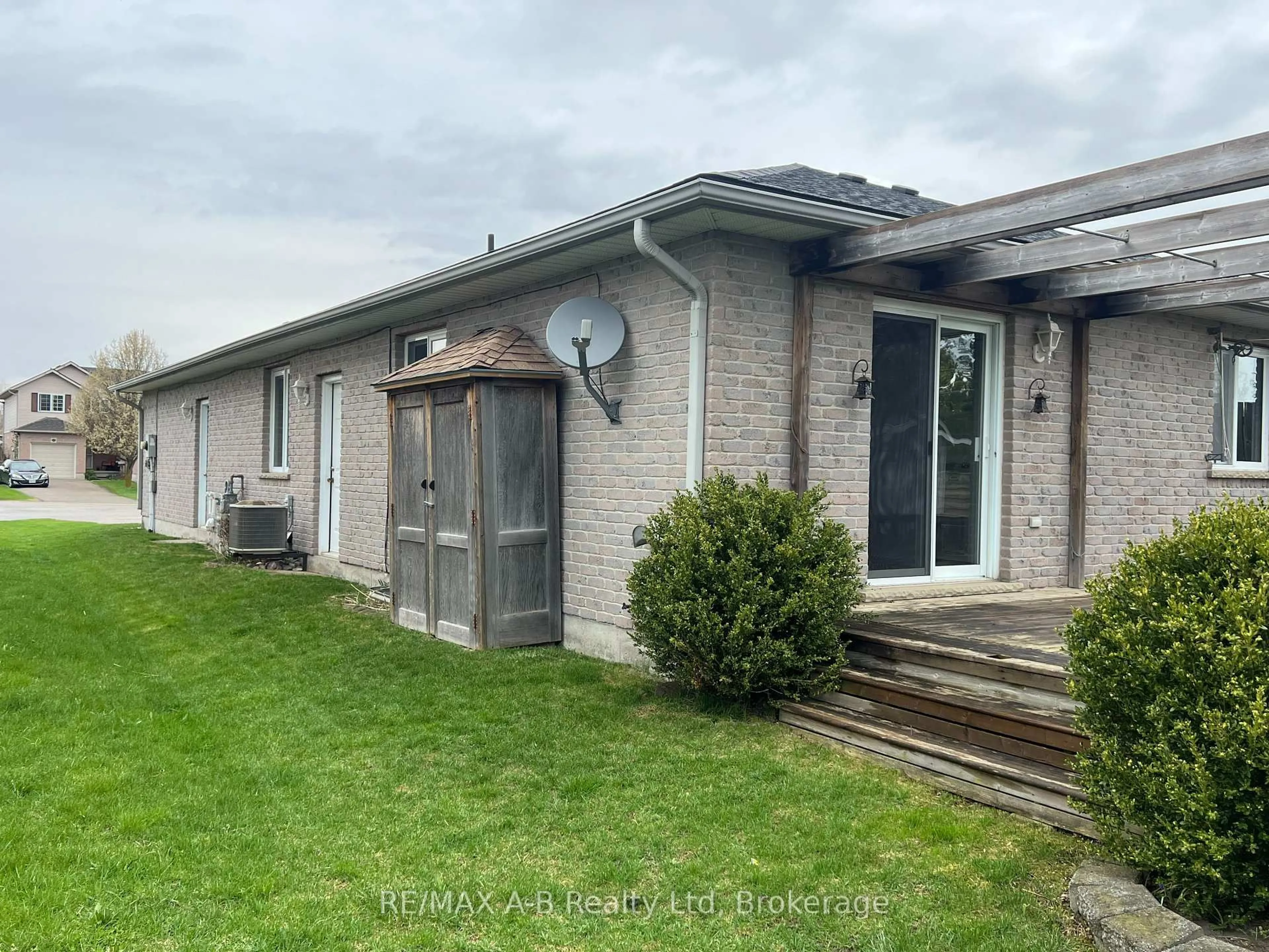 Unknown for 204 Frederick Crt, East Zorra-Tavistock Ontario N0B 2R0