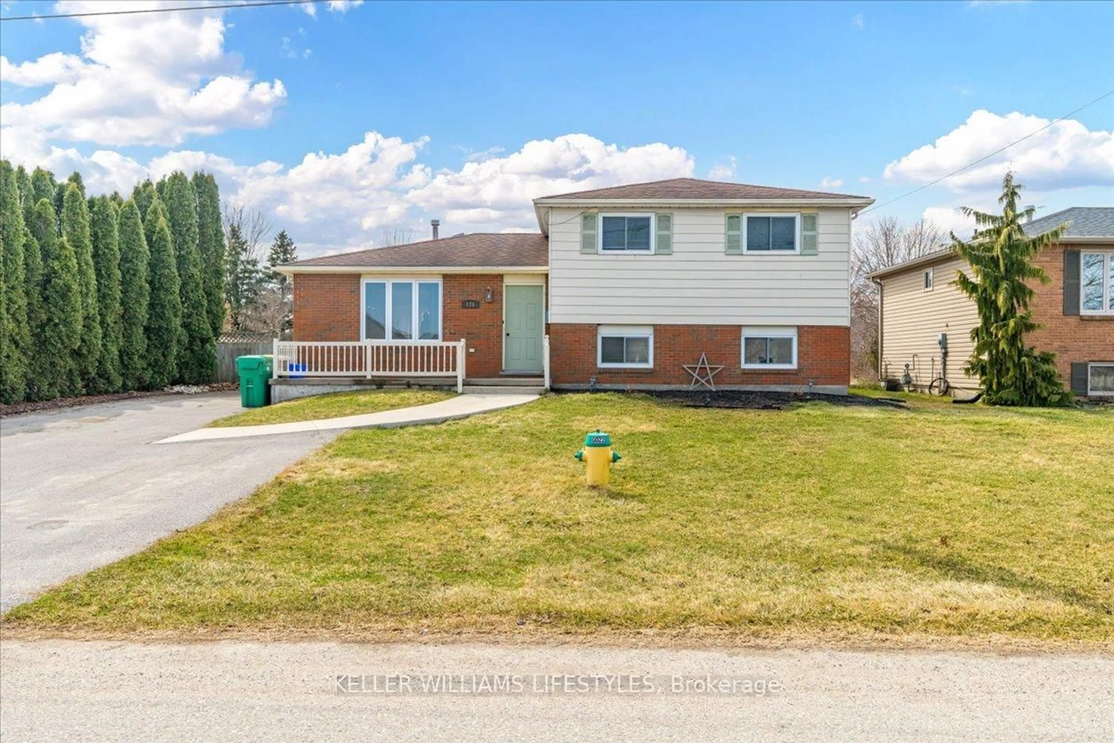 Home with vinyl exterior material, street for 176 Elizabeth St, Southwest Middlesex Ontario N0L 1M0