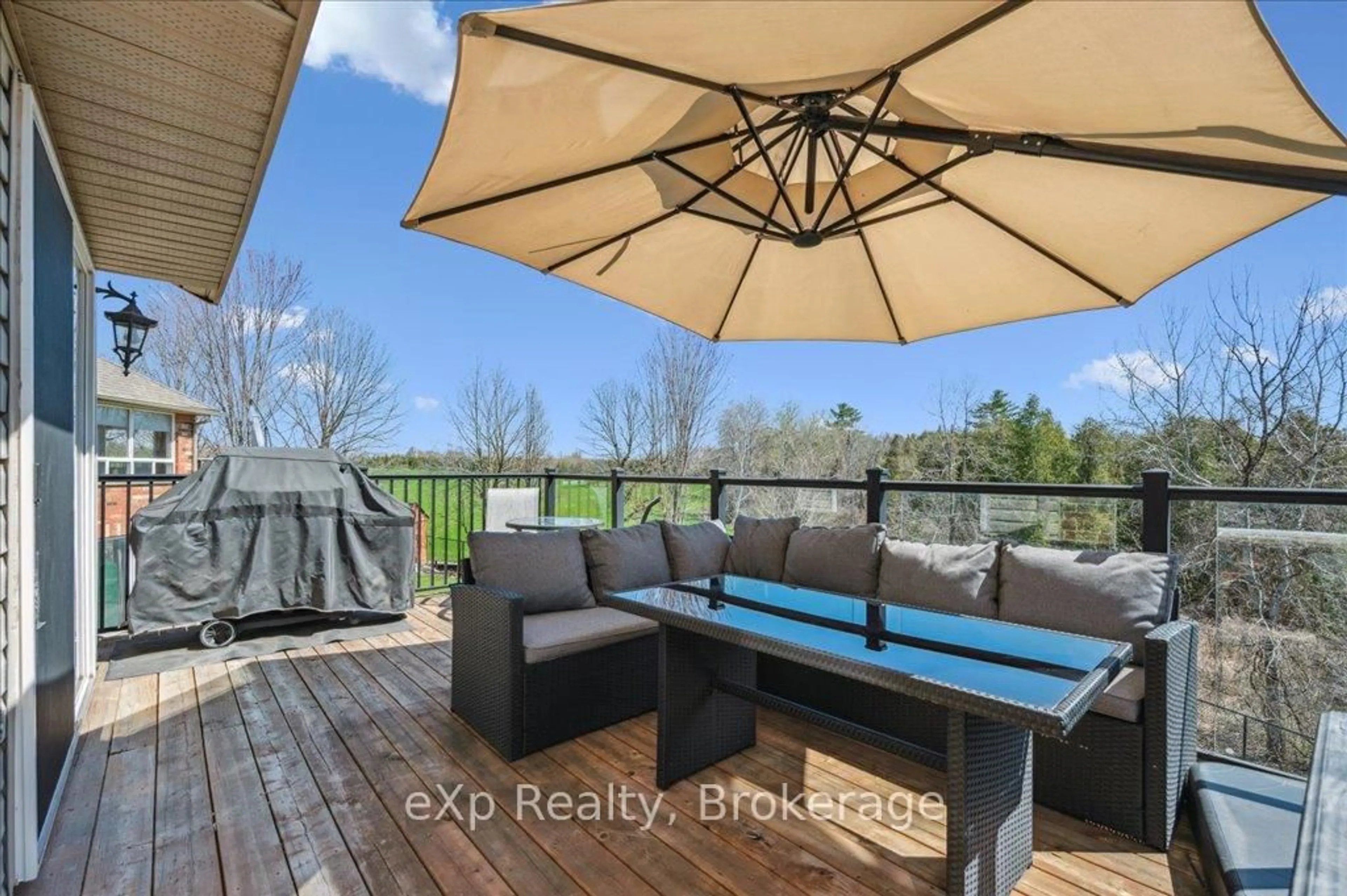 Patio, water/lake/river/ocean view for 29 Norton Dr, Guelph Ontario N1E 7L1
