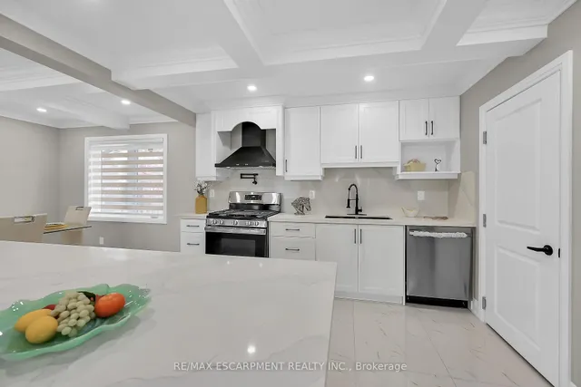 Additional property image - 9 Faircourt Dr