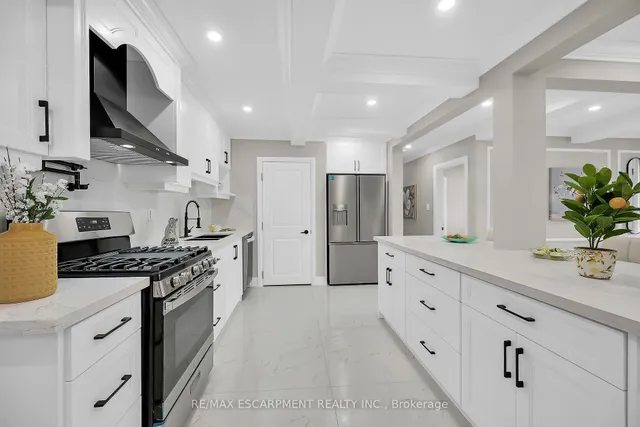 Additional property image - 9 Faircourt Dr