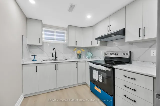 Additional property image - 9 Faircourt Dr