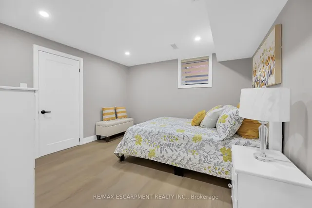 Additional property image - 9 Faircourt Dr