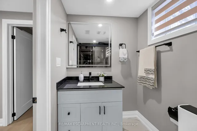 Additional property image - 9 Faircourt Dr