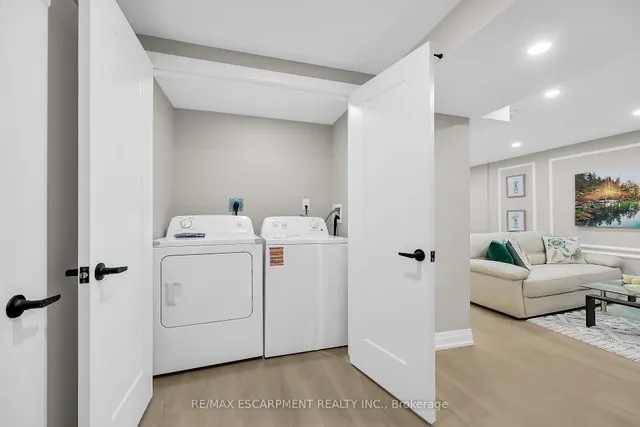 Additional property image - 9 Faircourt Dr