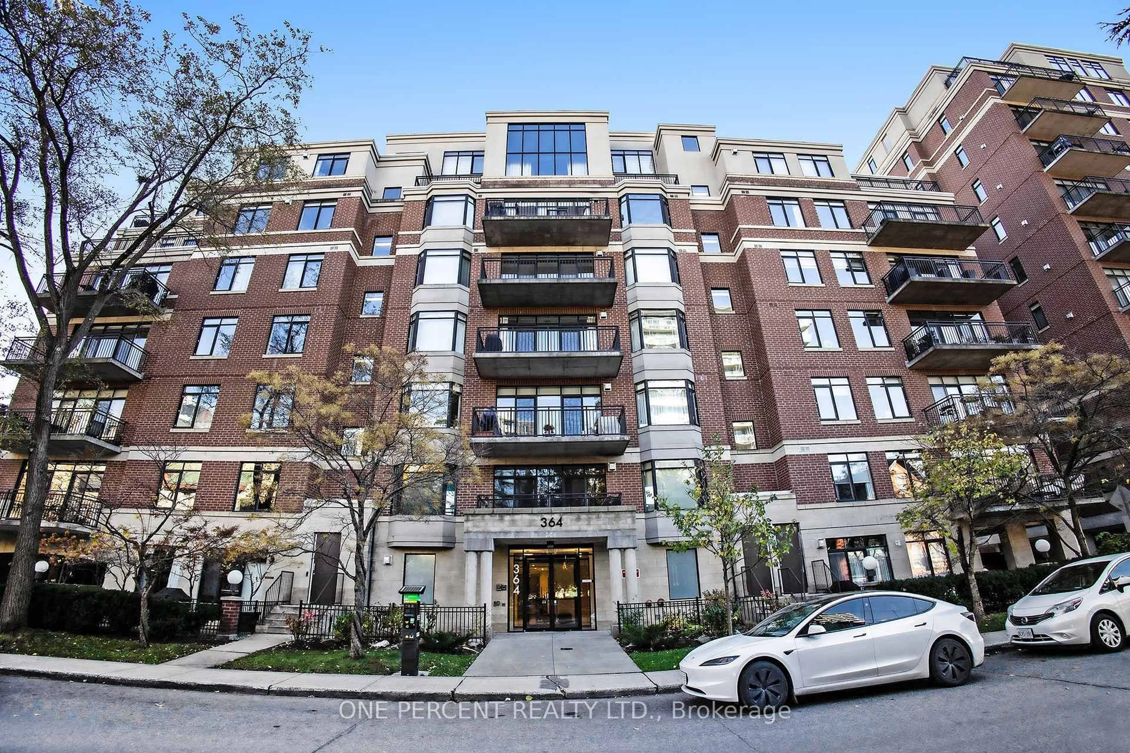 Unknown for 364 COOPER St #403, Ottawa Ontario K2P 2P3