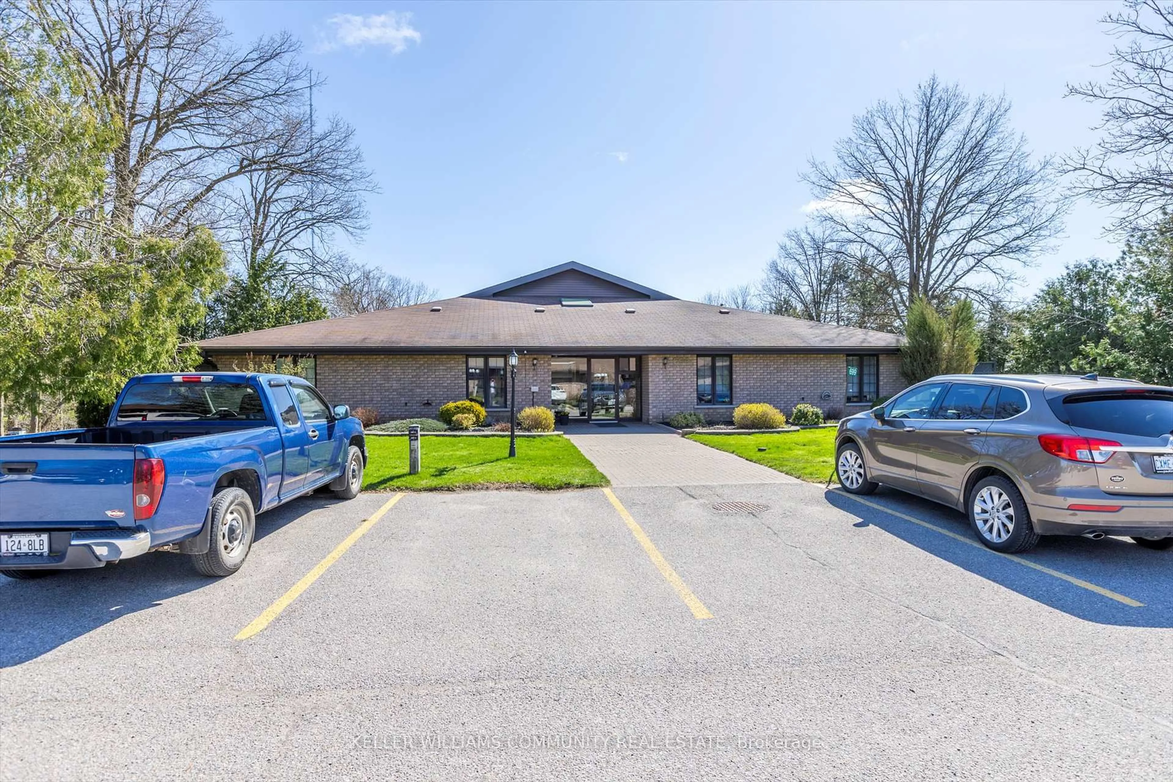 Unknown for 699 Whitaker St #Unit # 5, Peterborough Ontario K9H 7K3