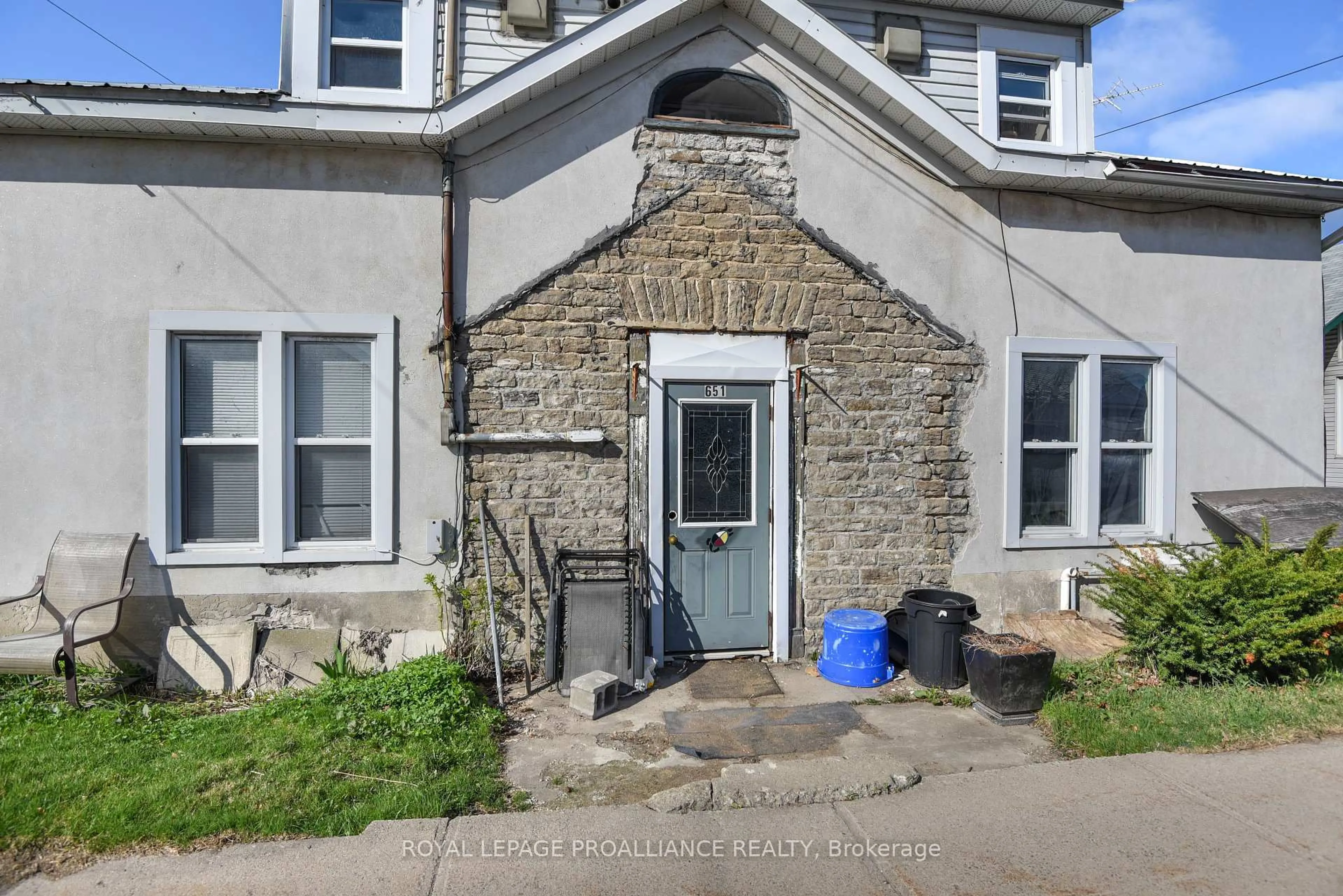 Unknown for 651 Edward St, Prescott Ontario K0E 1T0