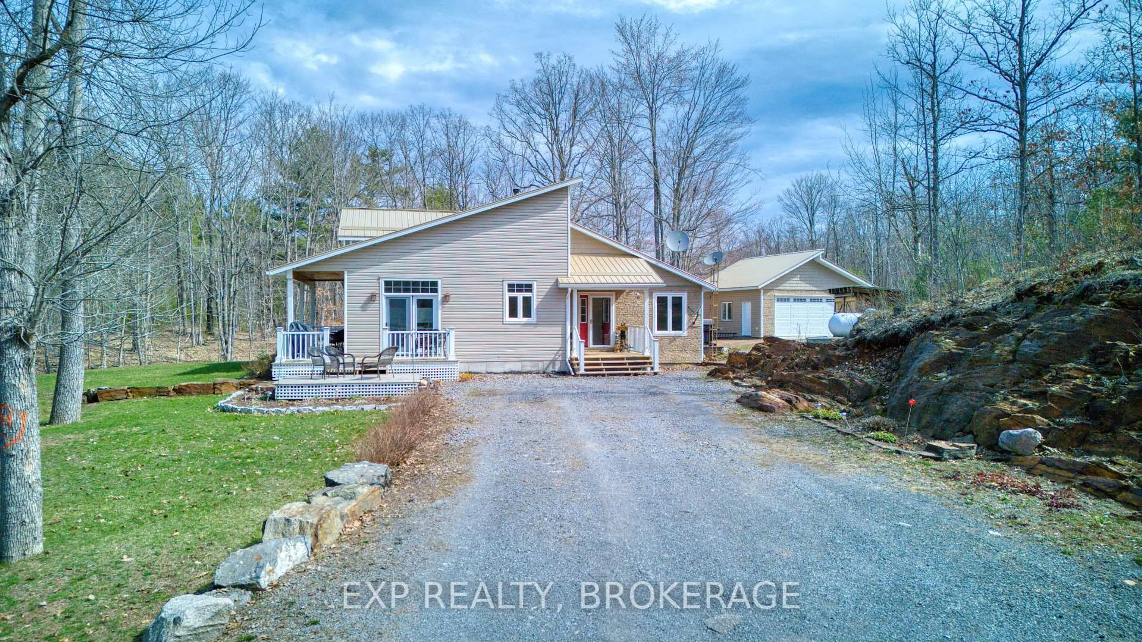 A pic from outside/outdoor area/front of a property/back of a property/a pic from drone, unknown for 173 Castle Rock Lane, Tamworth Ontario K0K 3G0