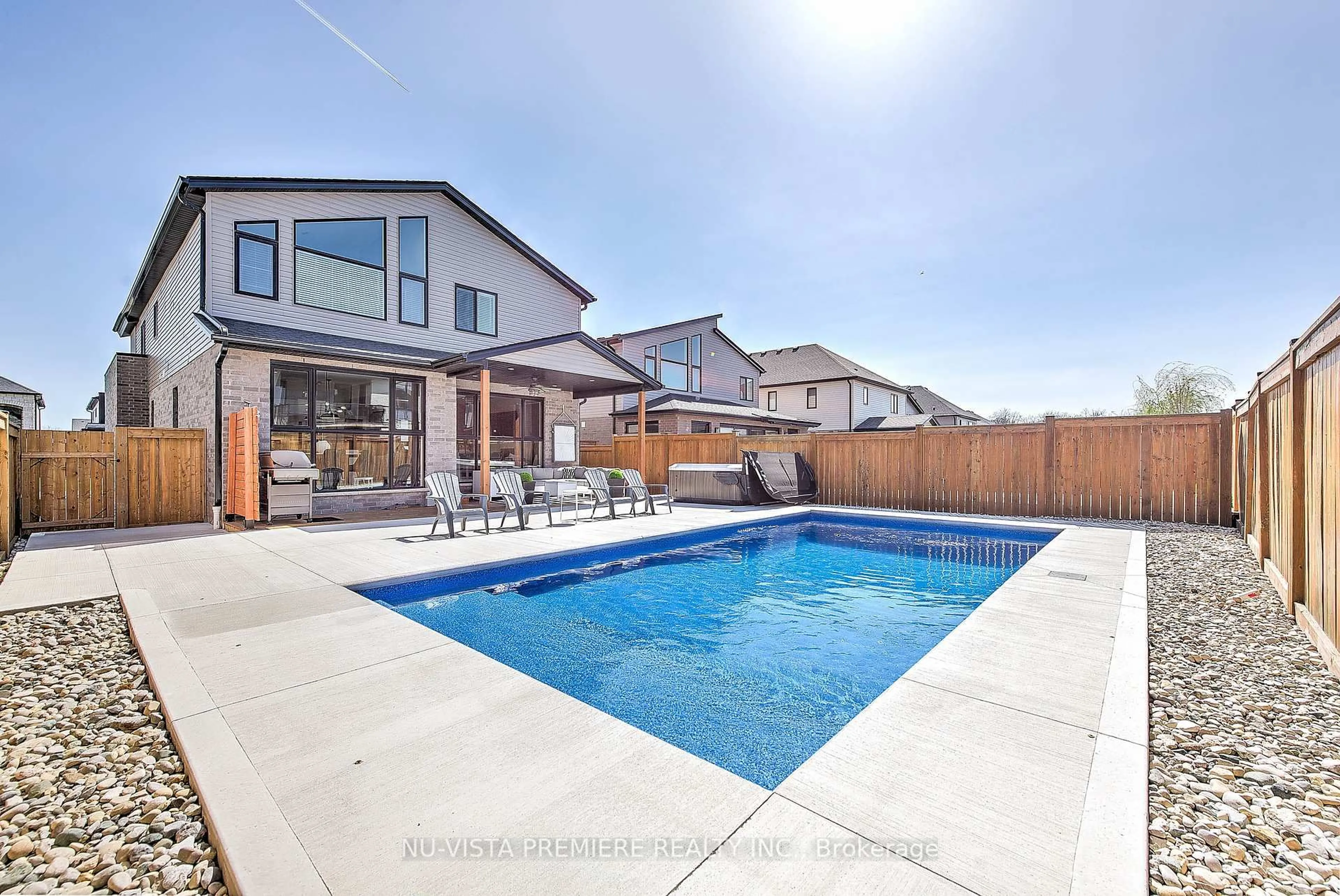 Pool for 1794 BRUNSON Way, London South Ontario N6K 0H1