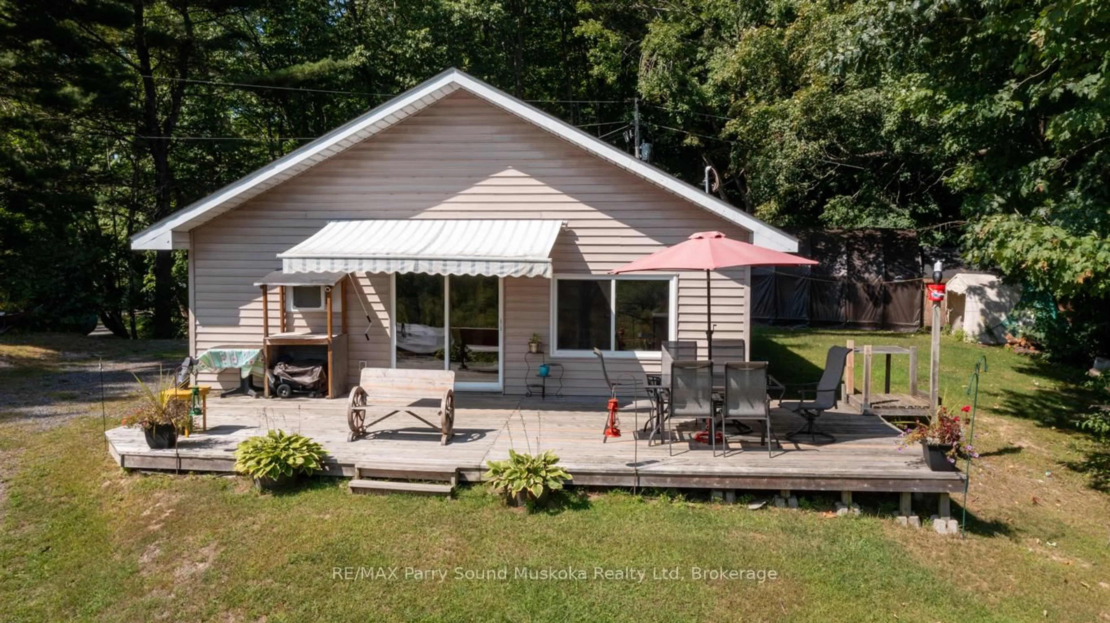 Home with vinyl exterior material, unknown for 7 BLACKSTONE LAKE Rd, The Archipelago Ontario P2A 2W8