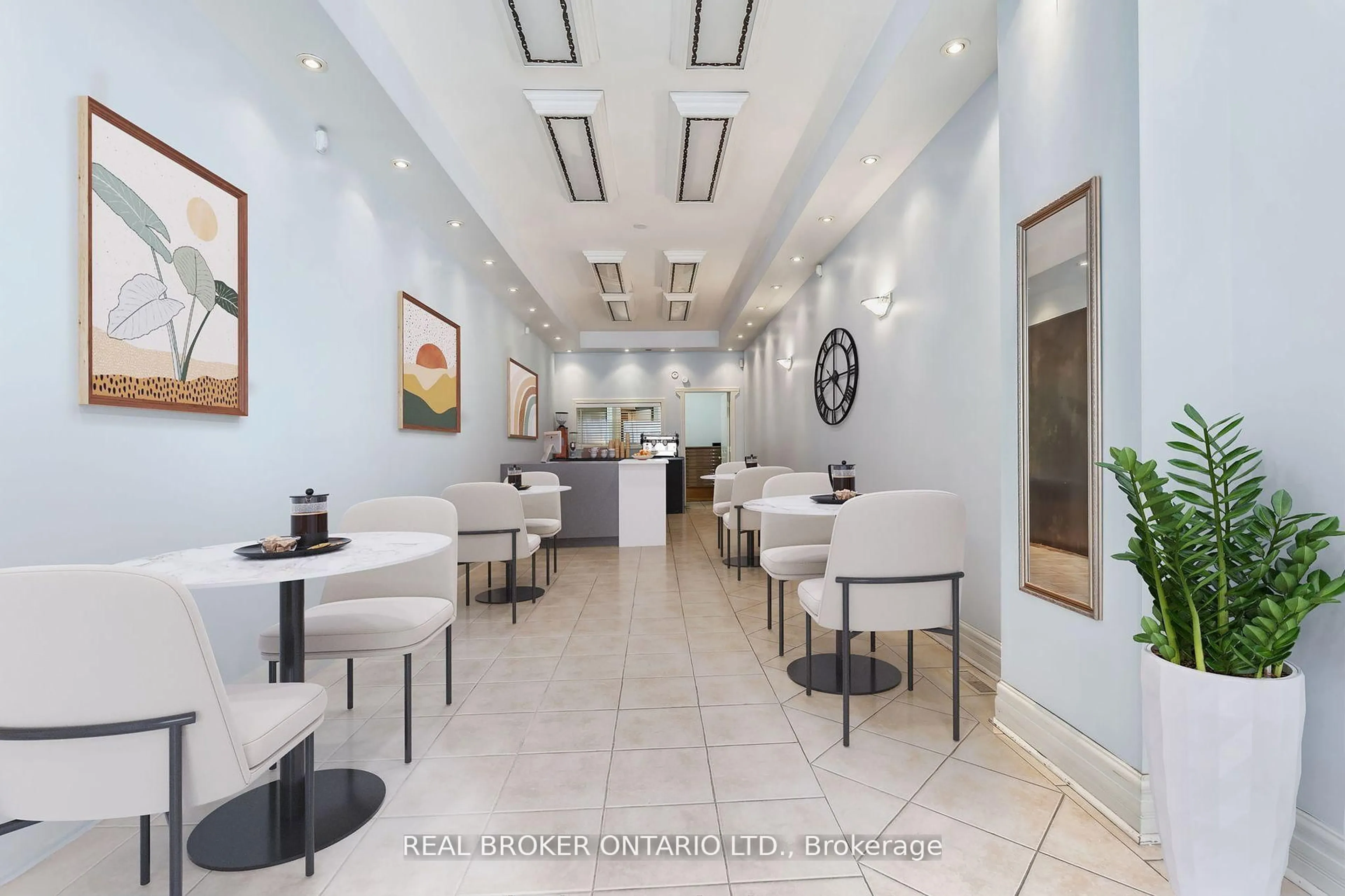 Lobby for 197 King St, Hamilton Ontario L8N 1B3