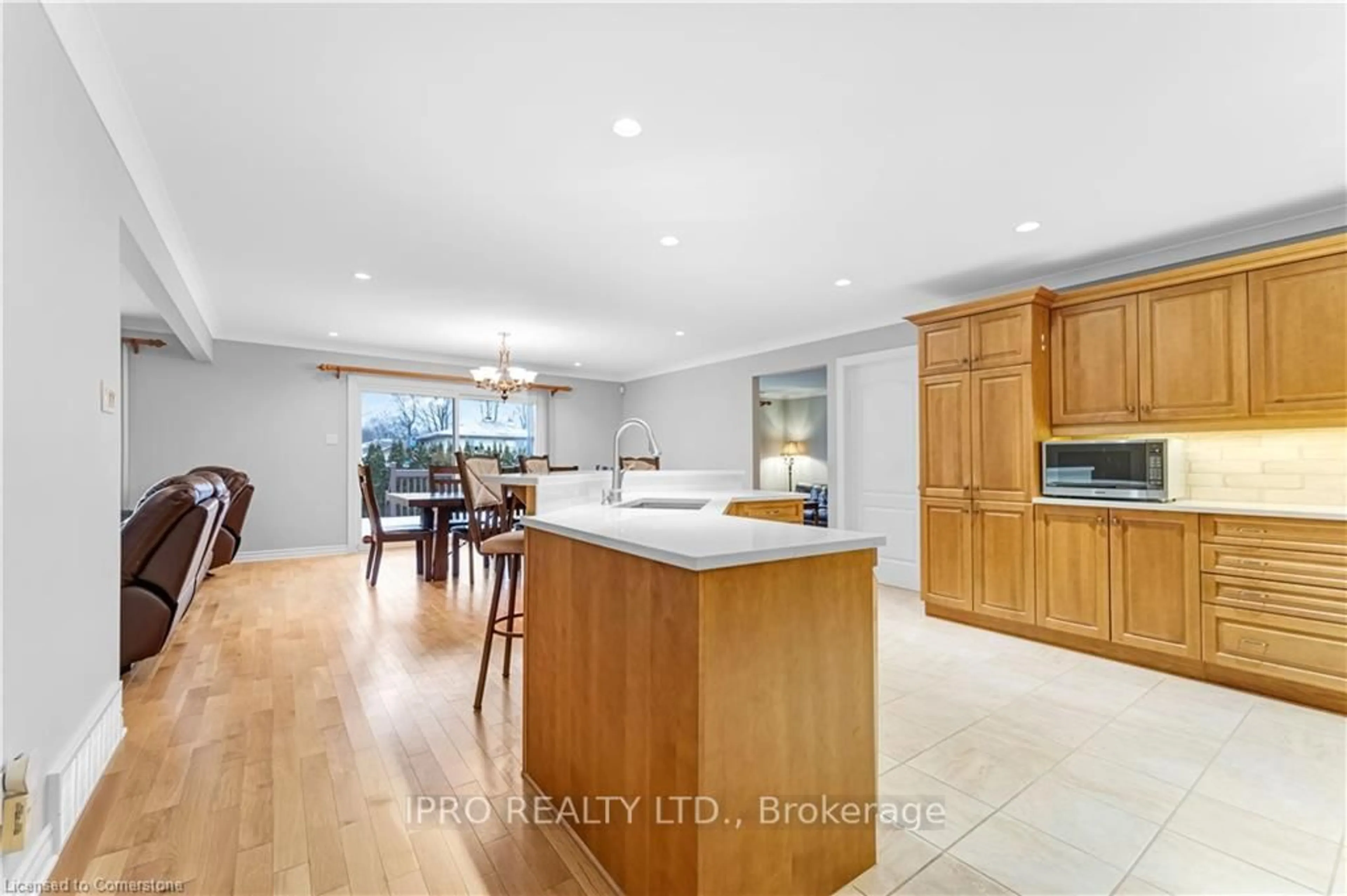 Open concept kitchen, unknown for 544 Dean Dr, Cornwall Ontario K6H 7H7