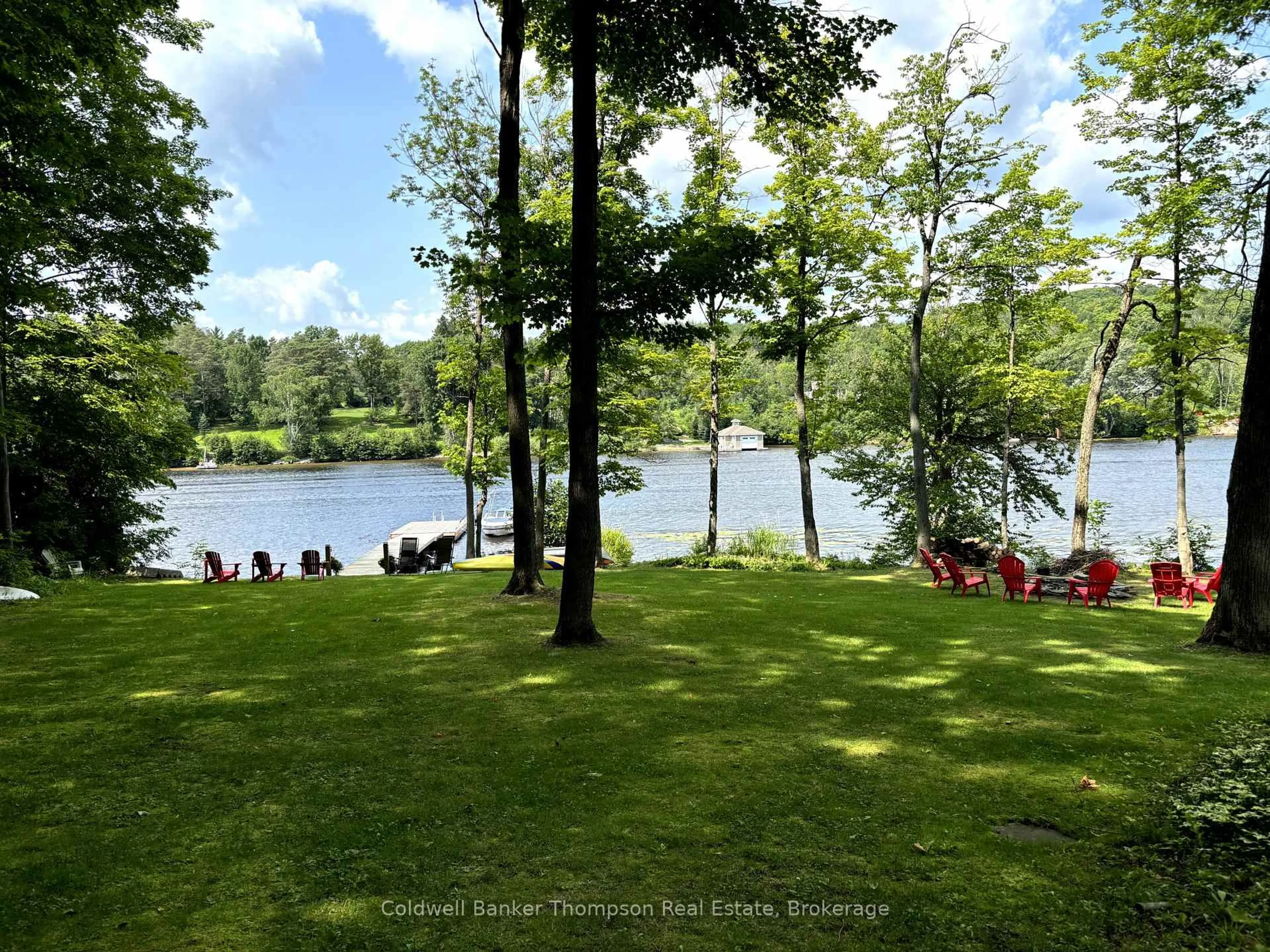 Patio, water/lake/river/ocean view for 440 Bayshore Blvd, Huntsville Ontario P1H 1Z1
