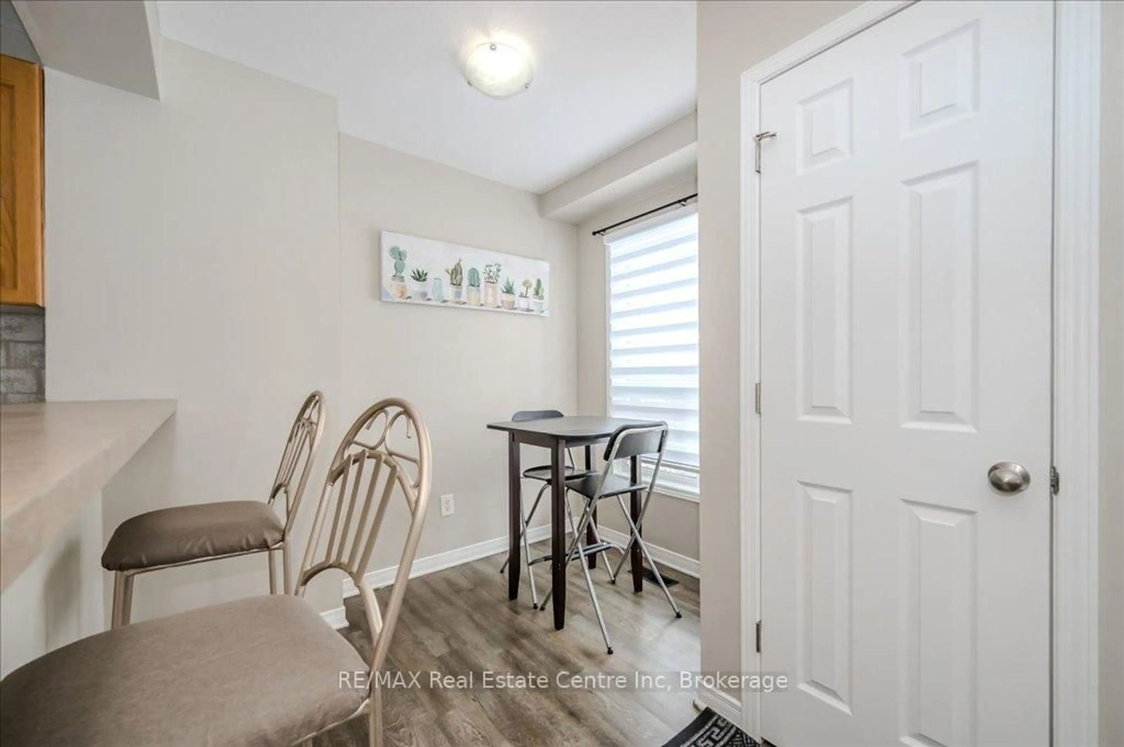 A pic of a room for 142 York Rd #15, Guelph Ontario N1E 3E9
