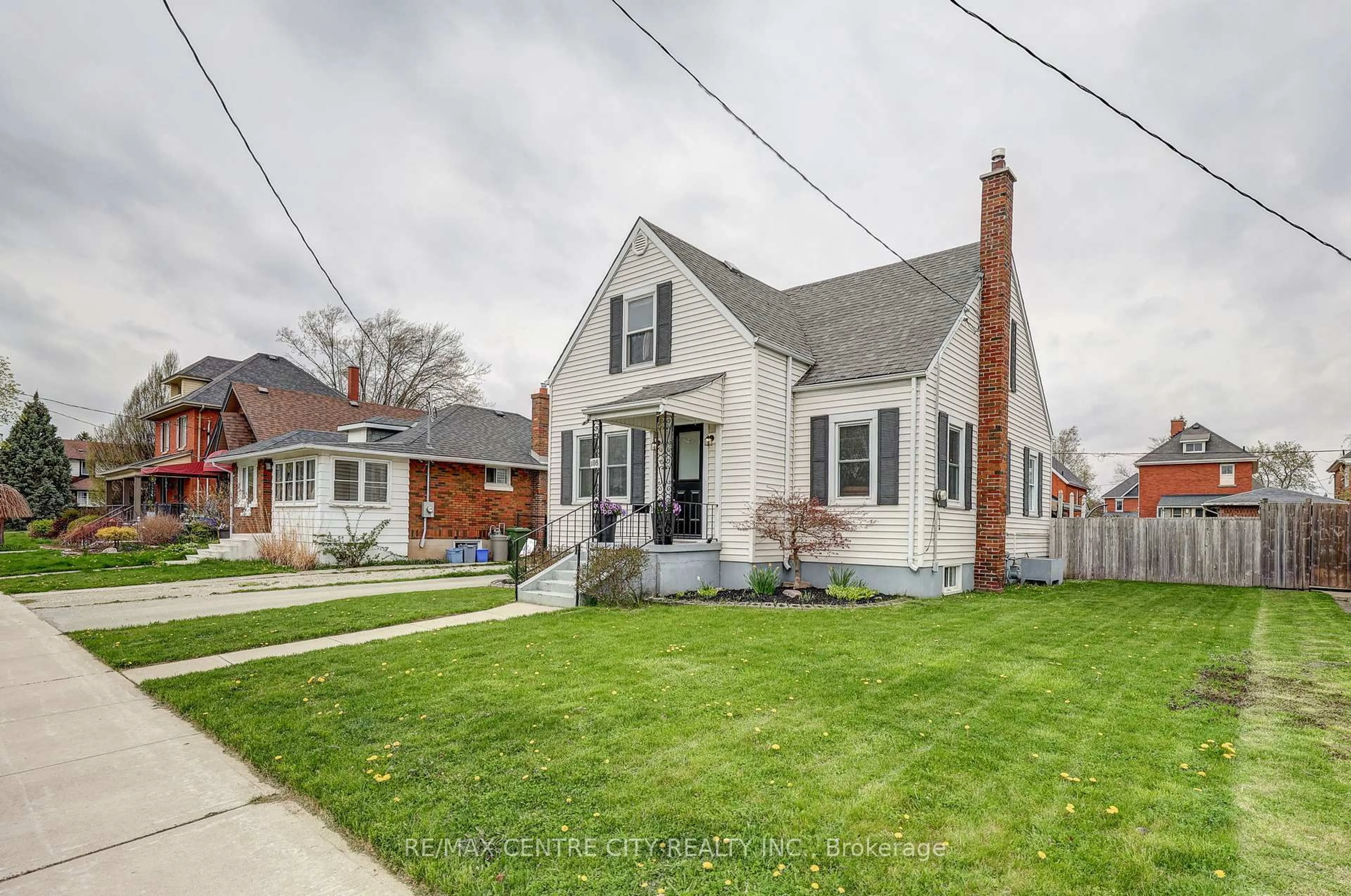 Home with brick exterior material, street for 108 Myrtle St, St. Thomas Ontario N5R 2G3