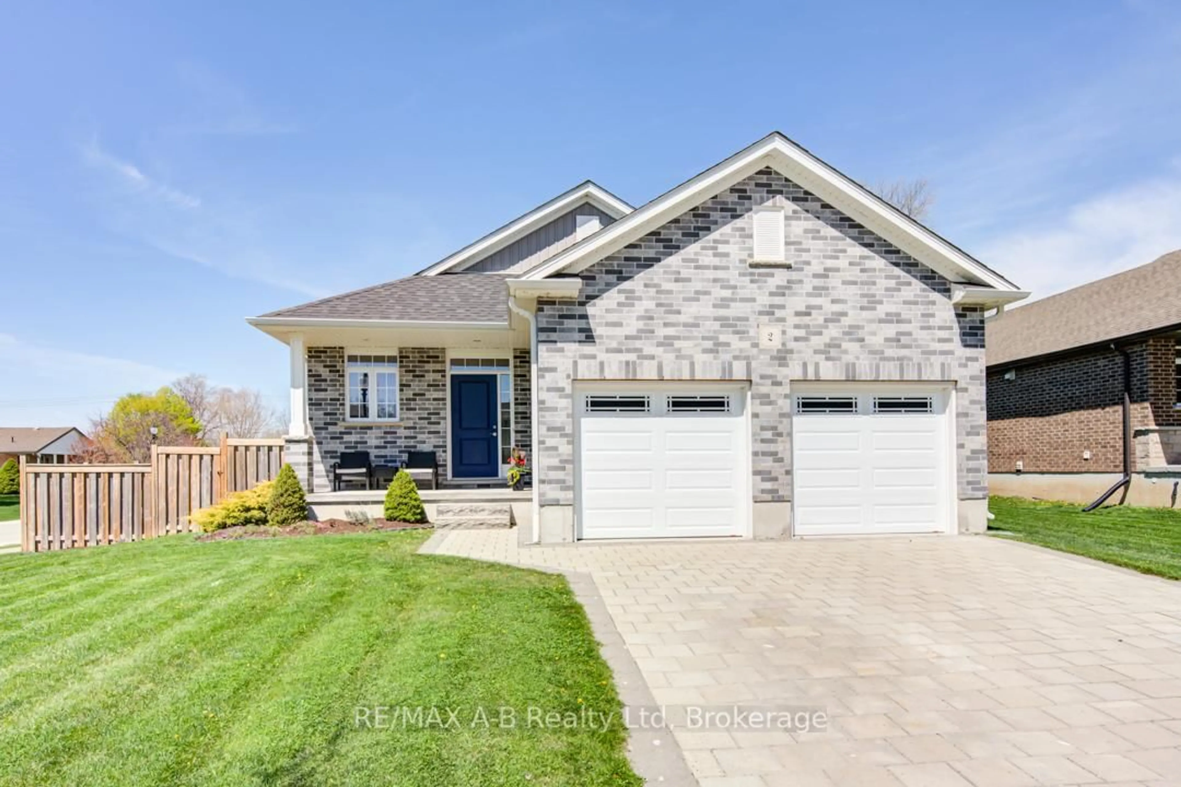 Home with brick exterior material, street for 2 Diamondridge Crt, St. Marys Ontario N4X 0B3