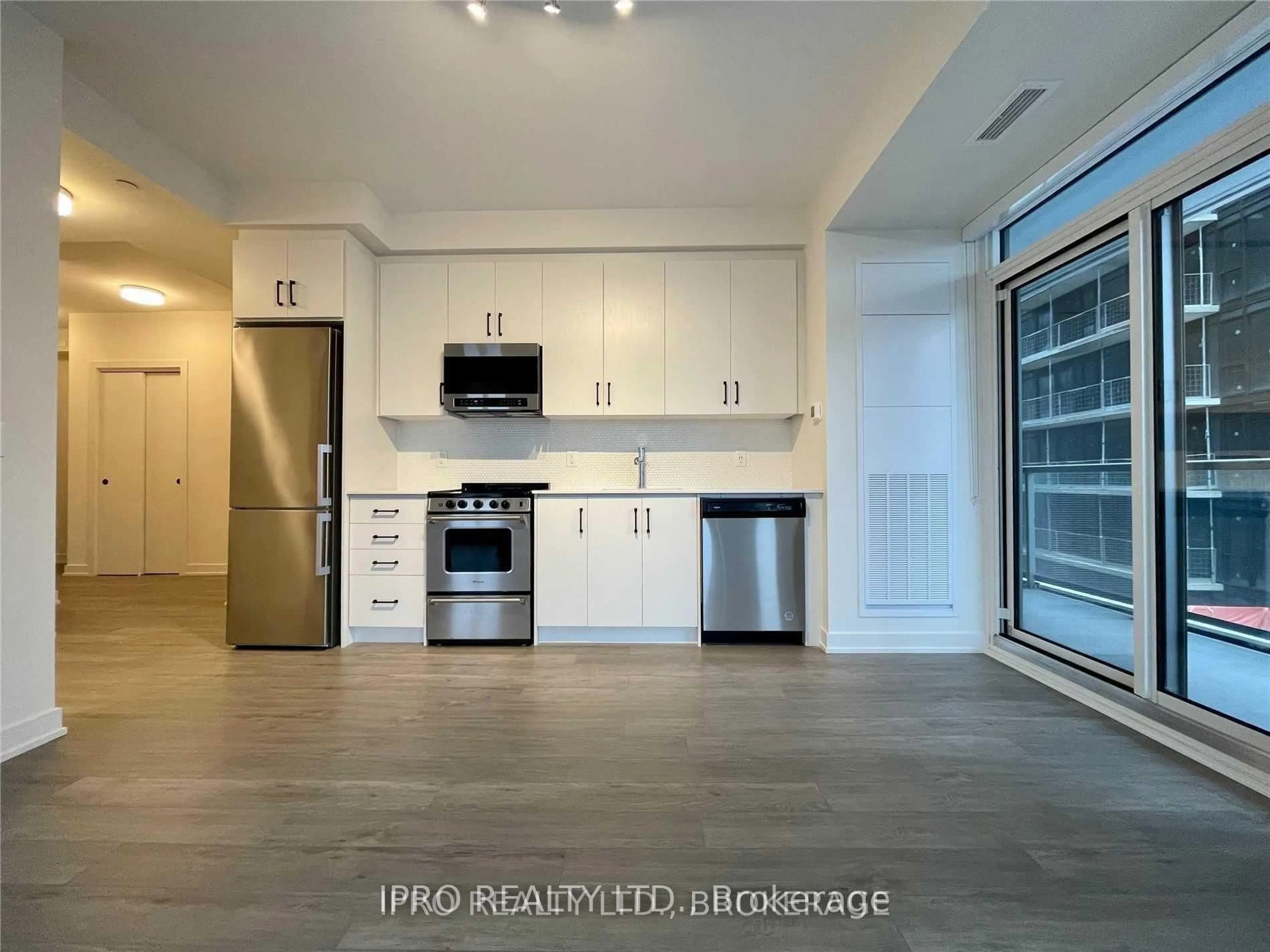 Open concept kitchen, unknown for 212 King William St #515, Hamilton Ontario L8R 3N9
