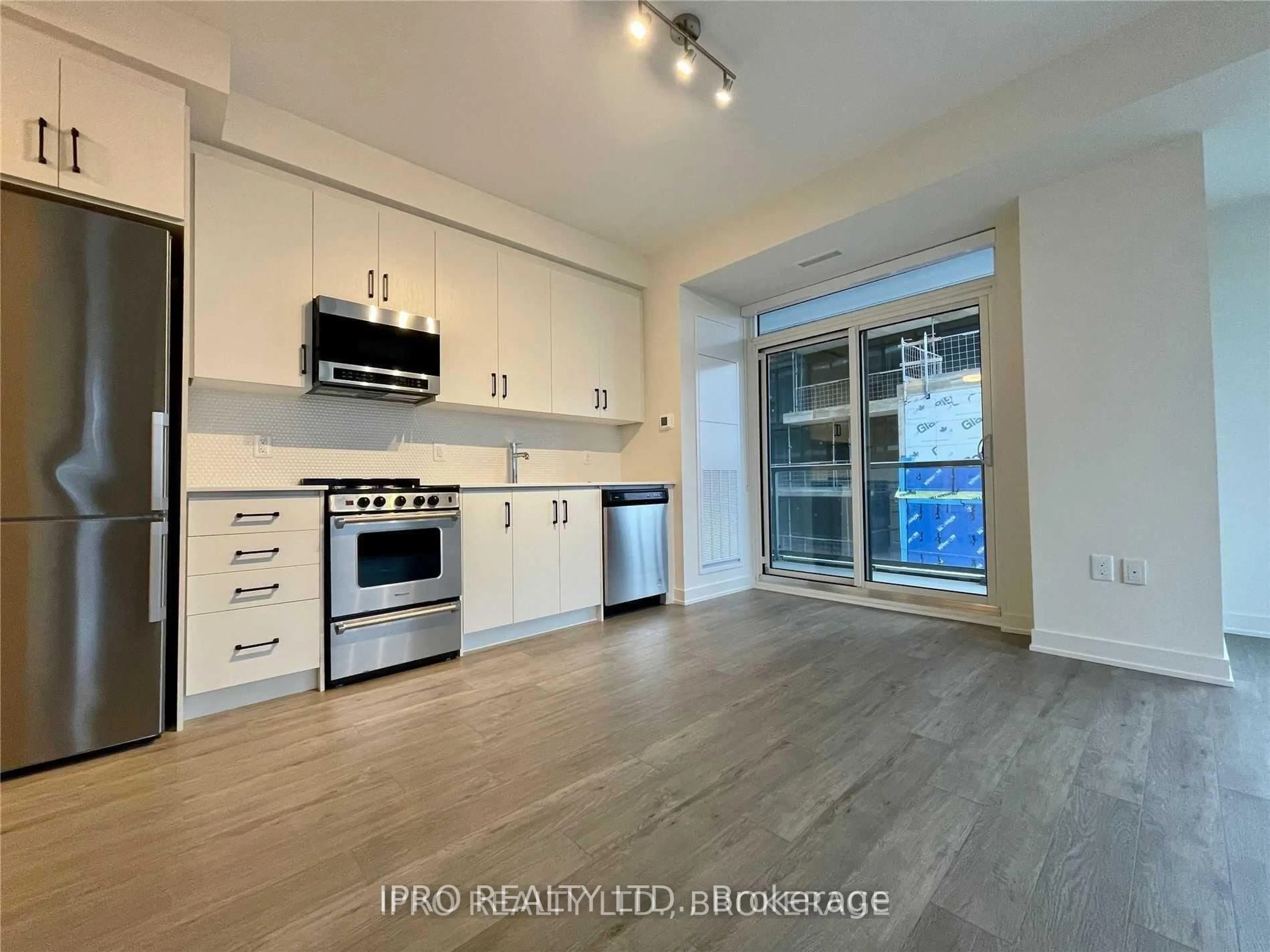 Open concept kitchen, unknown for 212 King William St #515, Hamilton Ontario L8R 3N9