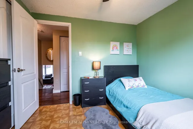 Additional property image - 12 BRENDAN Crt