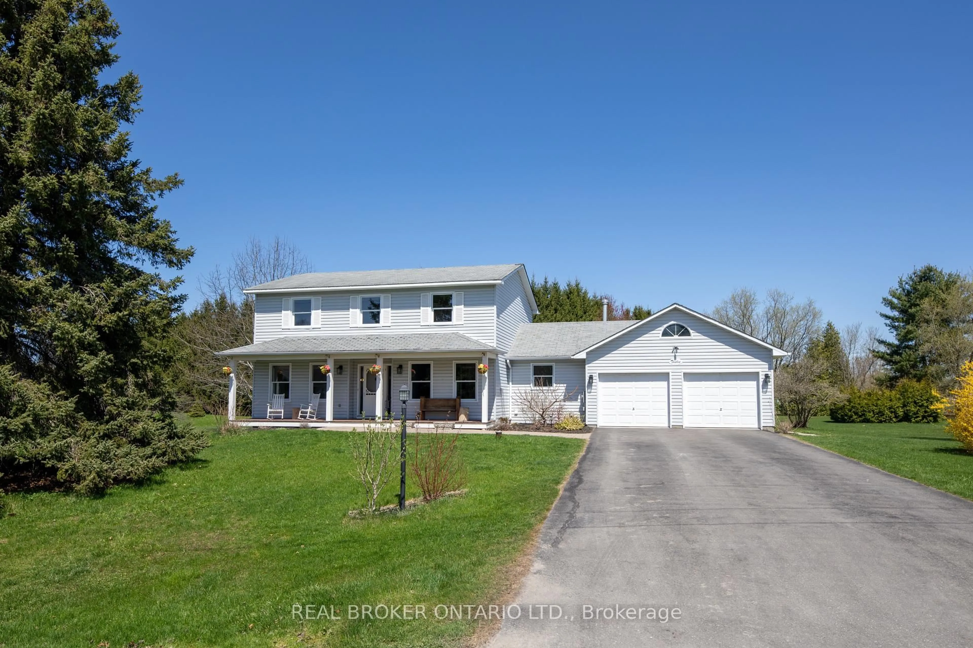 A pic from outside/outdoor area/front of a property/back of a property/a pic from drone, street for 12 Maric Tr, North Grenville Ontario K0G 1J0