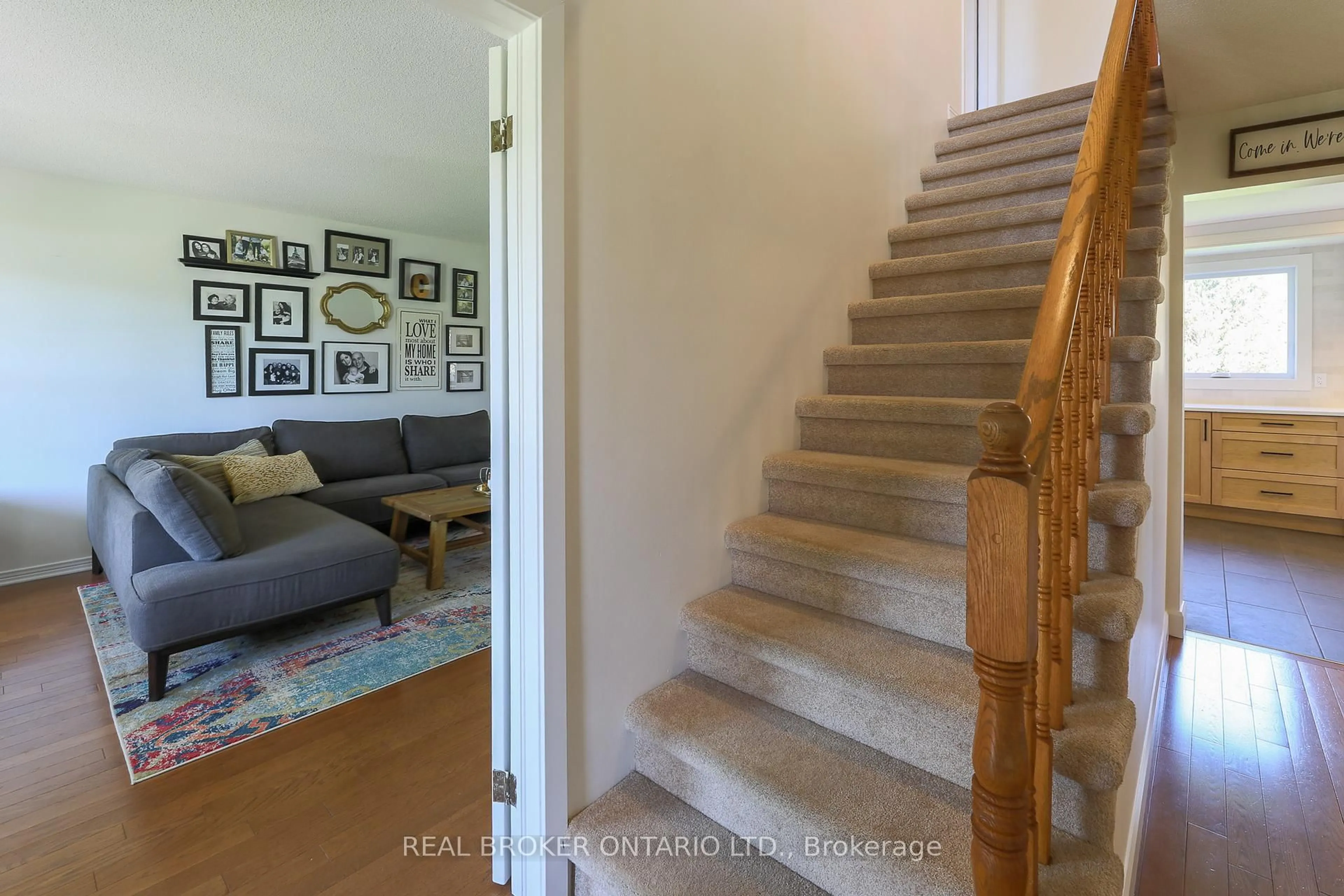 Stairs for 12 Maric Tr, North Grenville Ontario K0G 1J0