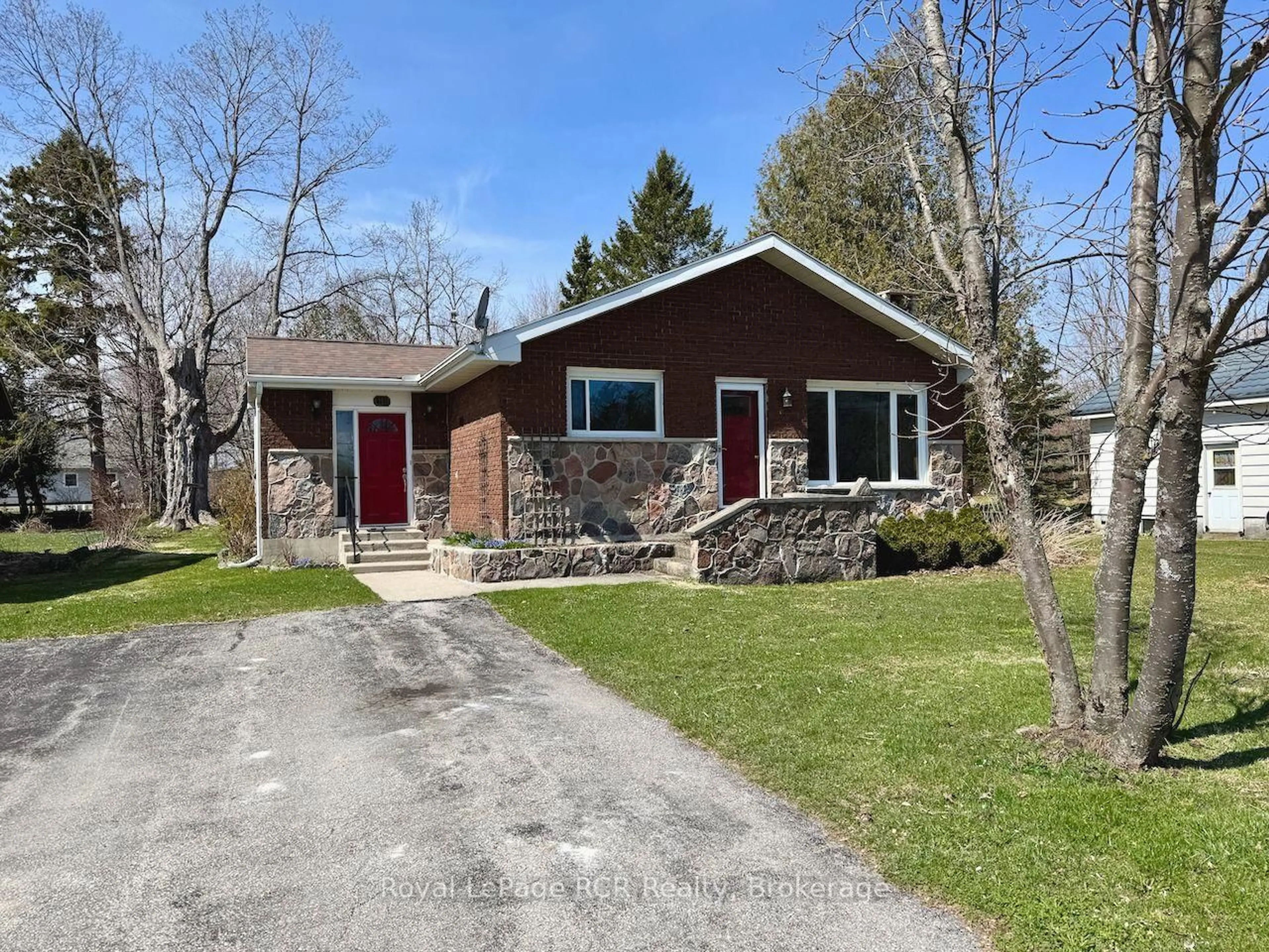 Unknown for 118 Main St, Northern Bruce Peninsula Ontario N0H 1W0