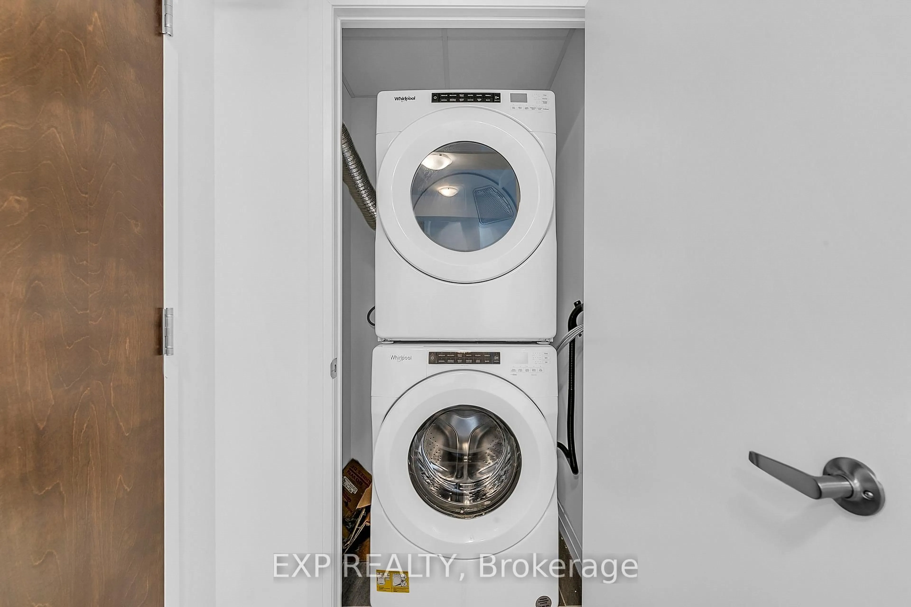 Laundry room for 108 Garment St #612, Kitchener Ontario N2G 0E2