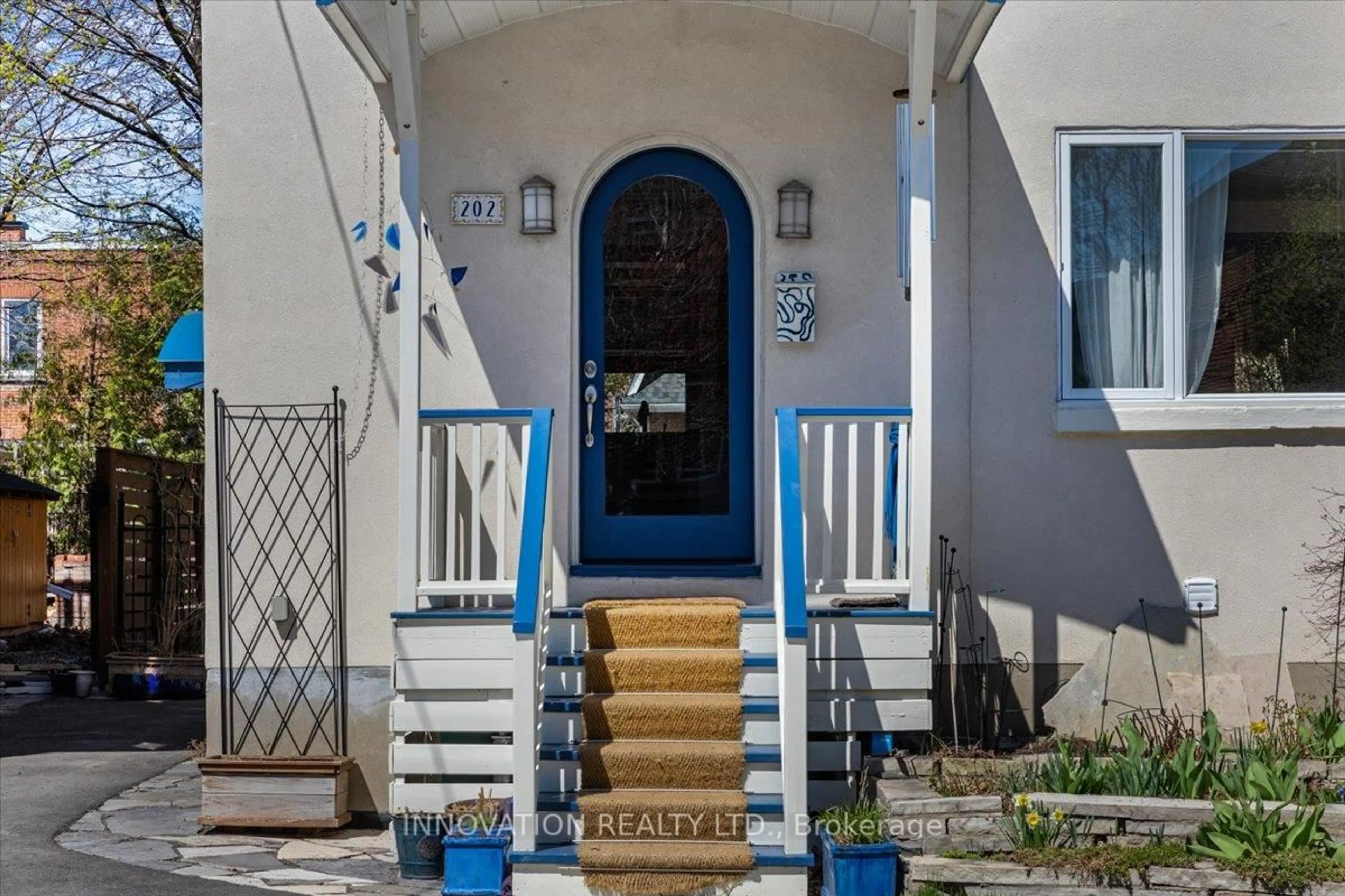 Unknown for 202 Ivy Cres, Ottawa Ontario K1M 1X8