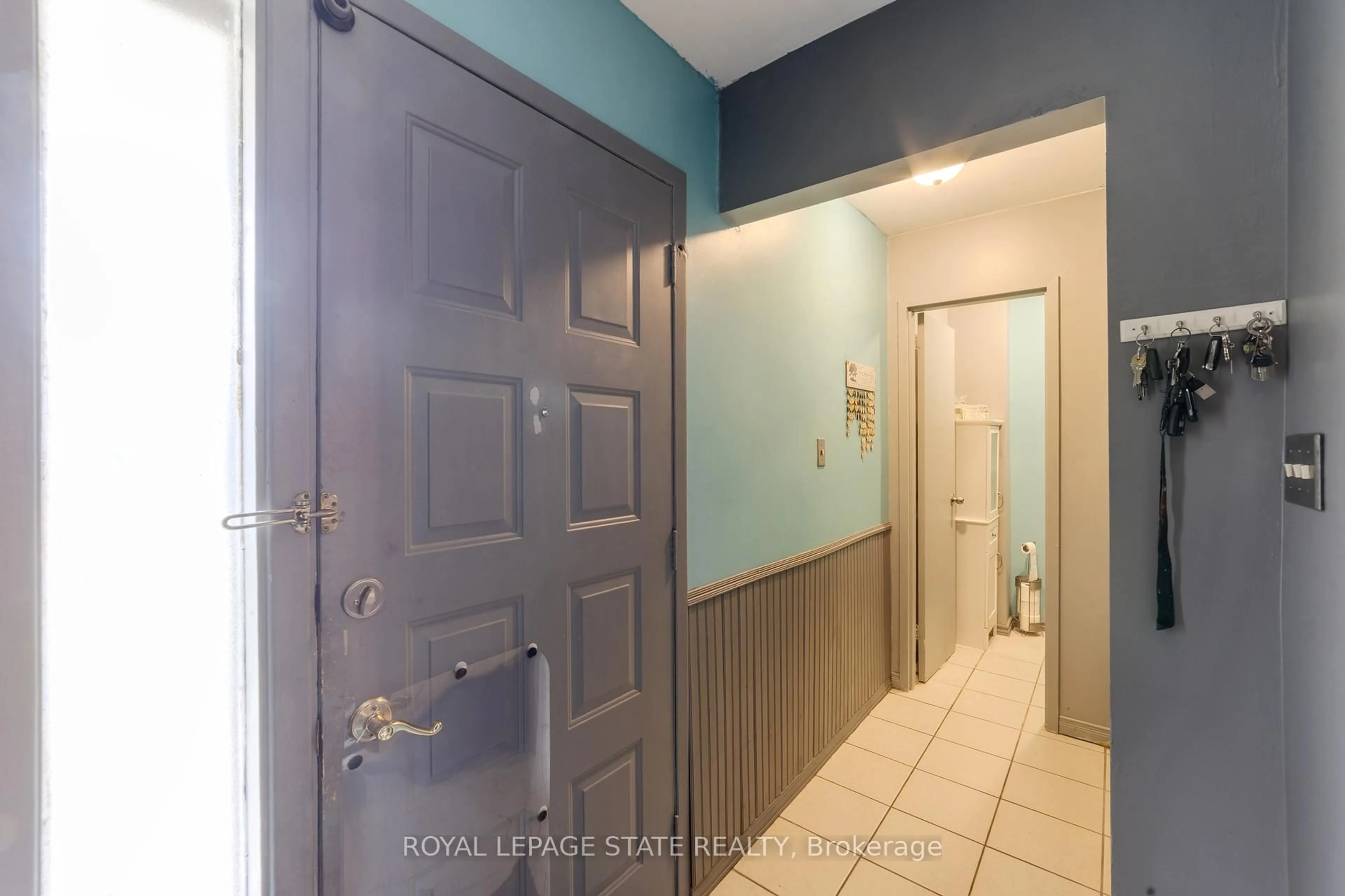 Unknown for 24 Gledhill Cres, Hamilton Ontario L9C 6H4