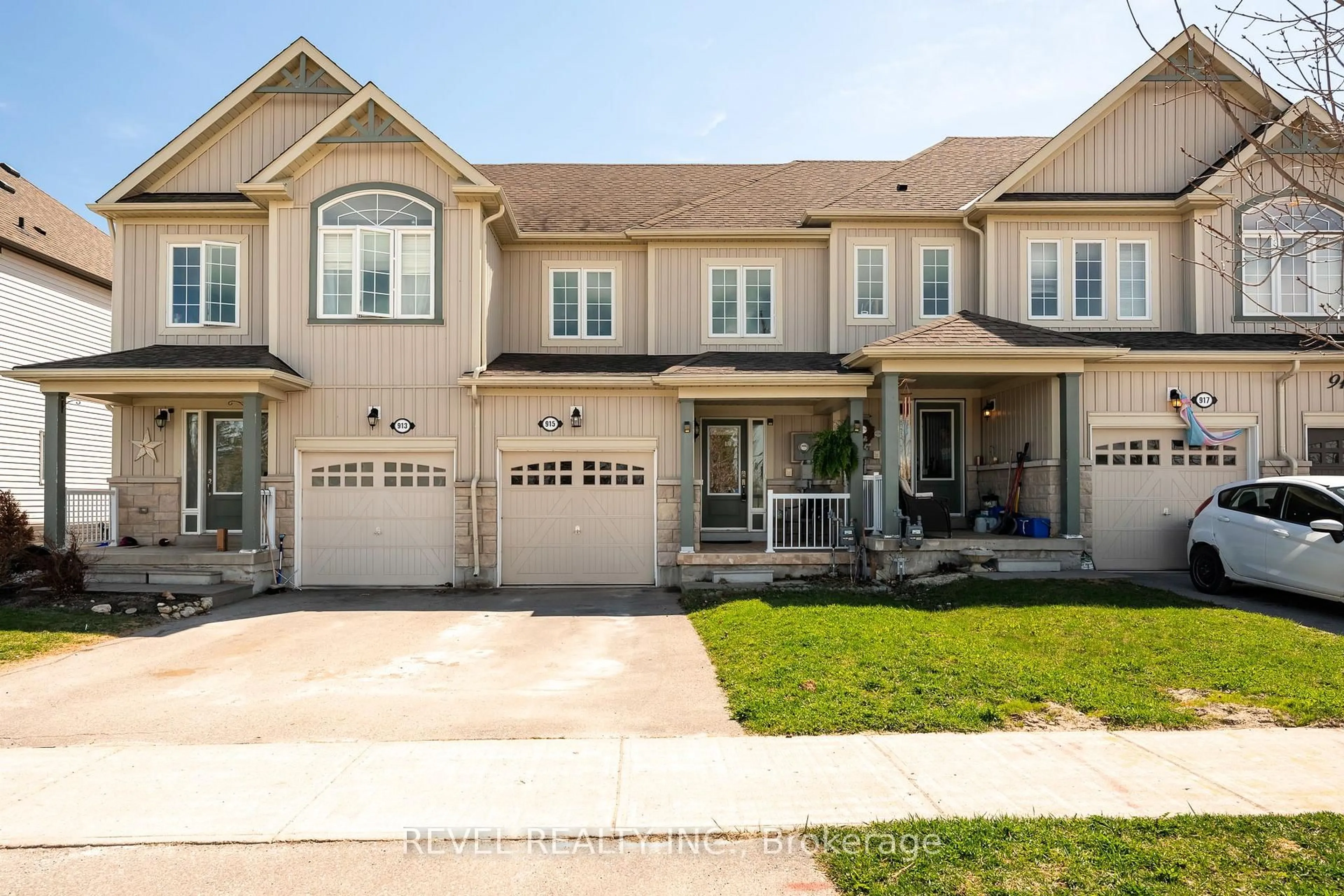 Home with brick exterior material, street for 915 Cook Cres, Shelburne Ontario L9V 3V1