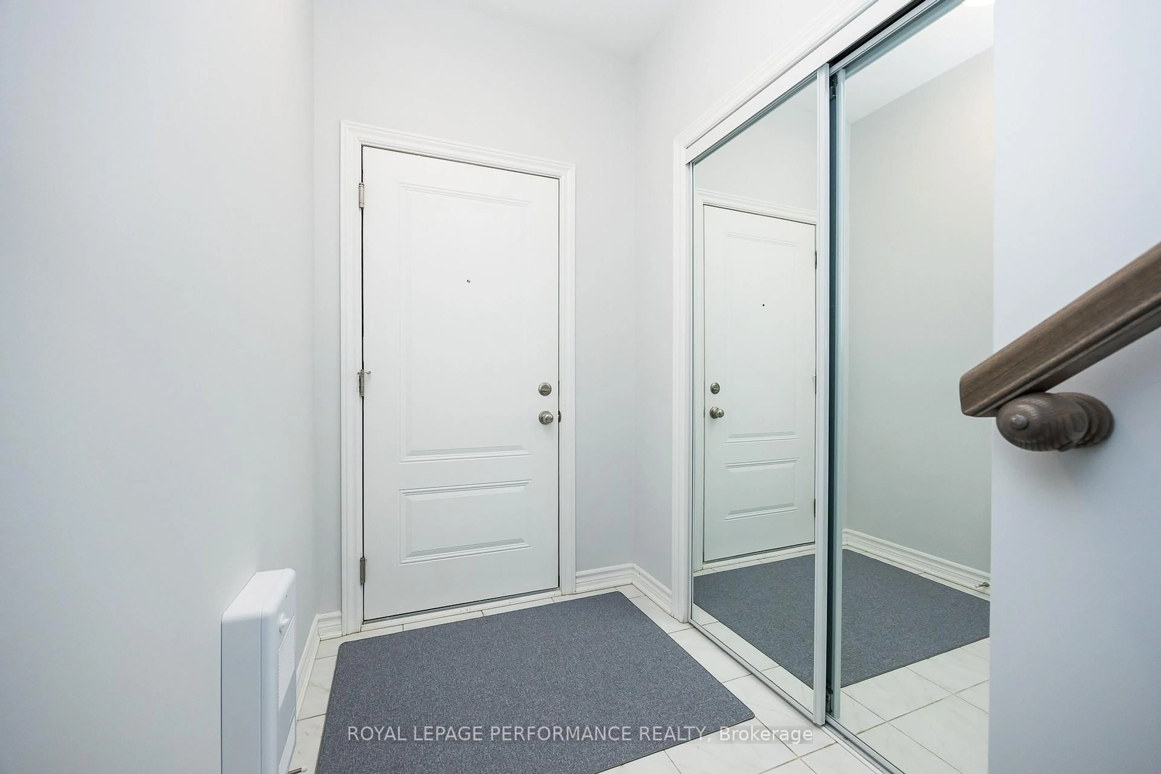 Indoor entryway for 197 Anthracite Private #69, Ottawa Ontario K2J 7B4