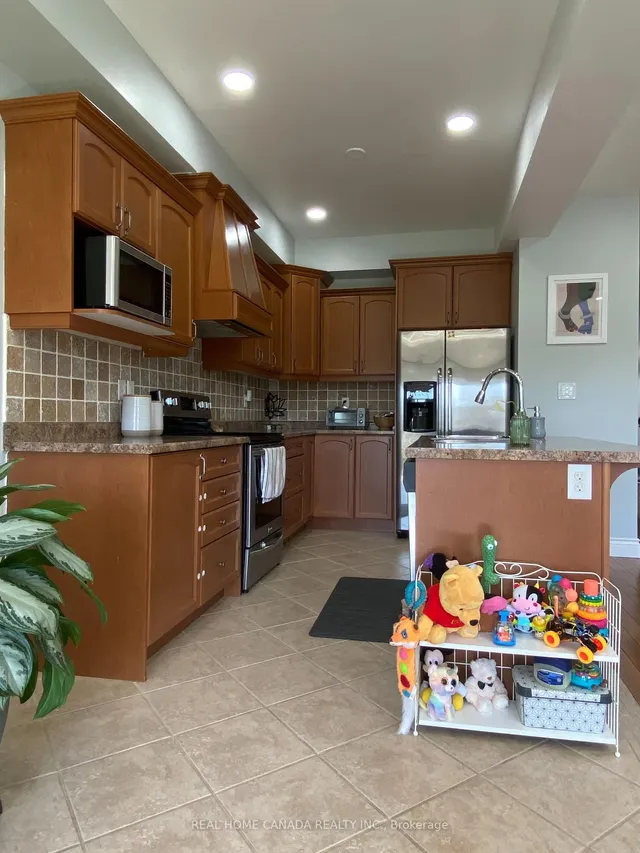 Additional image 17 of 370 Stonehenge Dr Unit 2