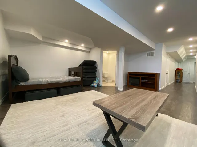 Additional image 5 of 370 Stonehenge Dr Unit 2