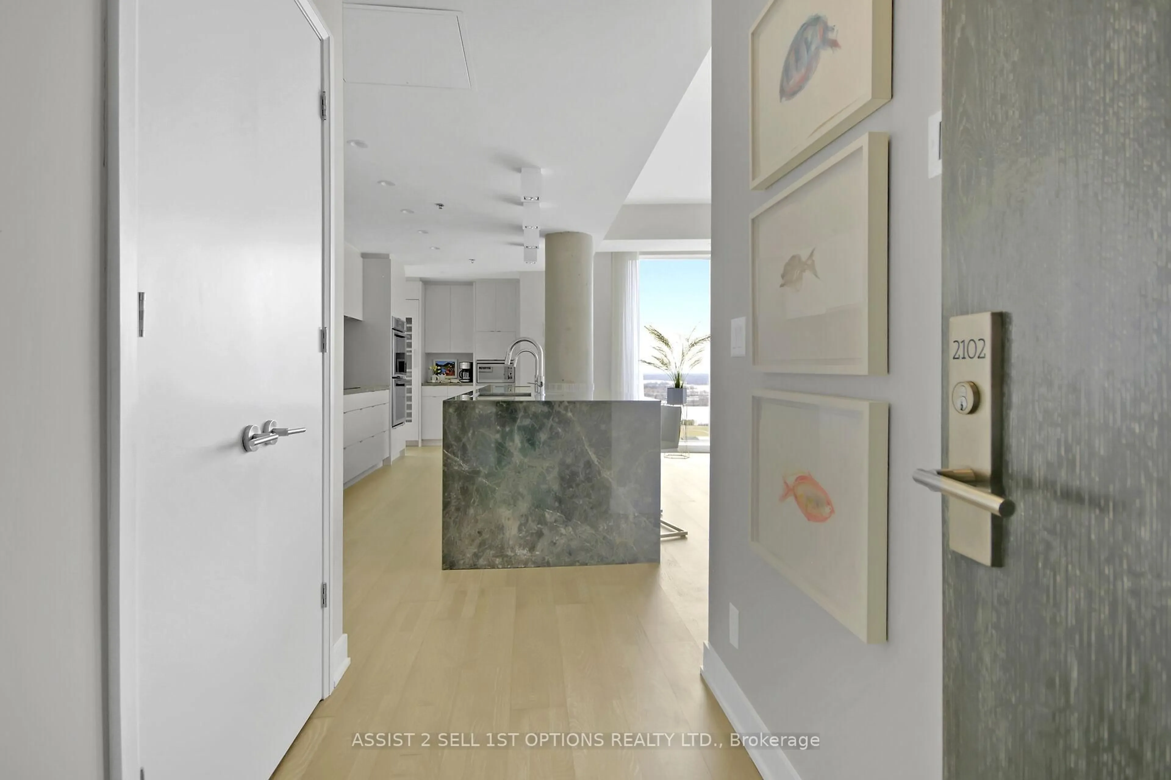 Indoor foyer for 428 Sparks St #2102, Ottawa Ontario K1R 0B3