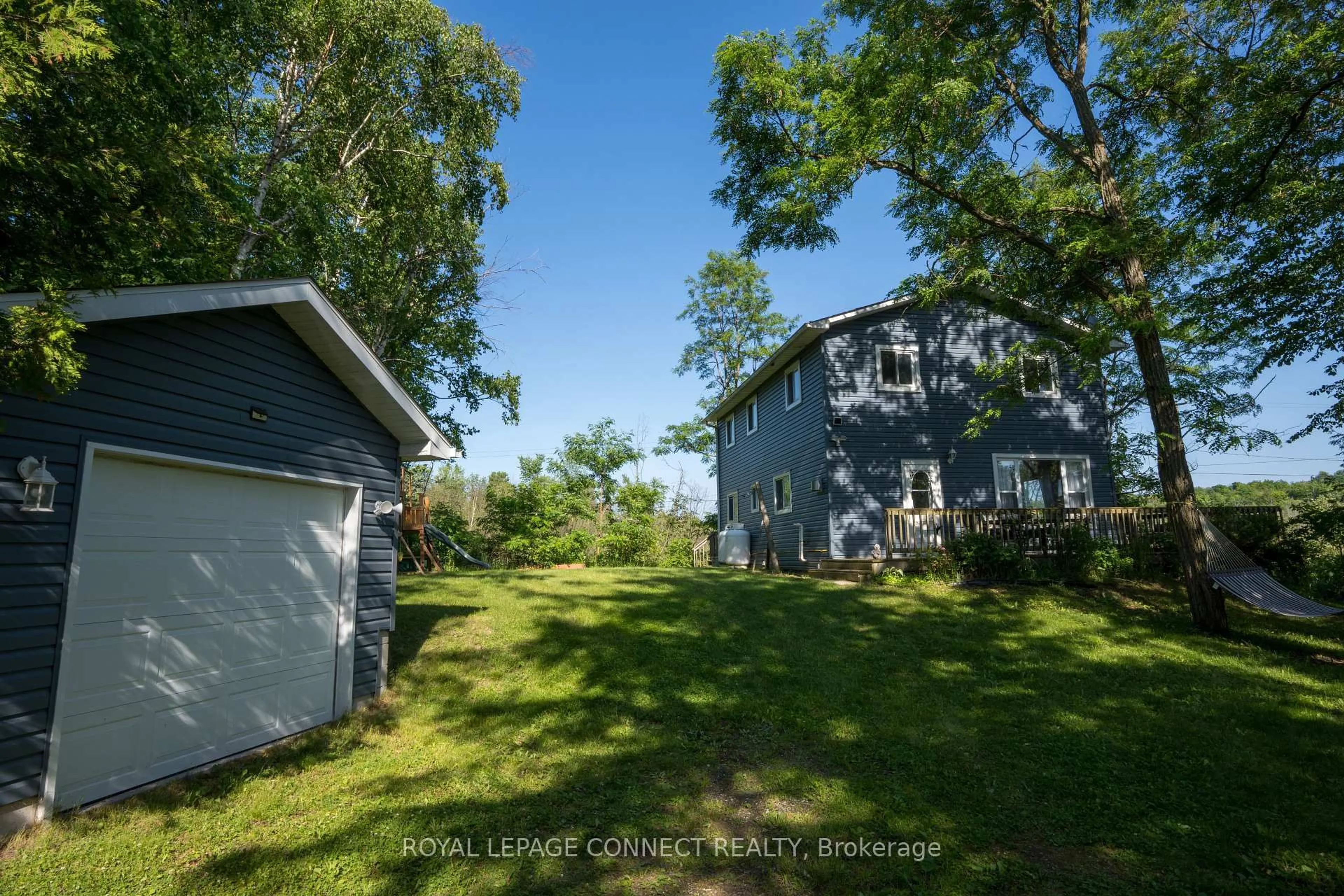 A pic from outside/outdoor area/front of a property/back of a property/a pic from drone, unknown for 1049 Johnston Rd, Arden Ontario K0H 1B0