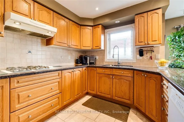 Additional property image - 10 Grassyplain Dr