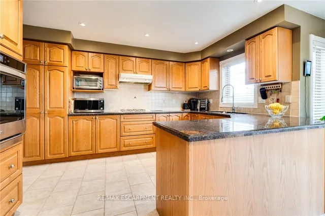 Additional property image - 10 Grassyplain Dr