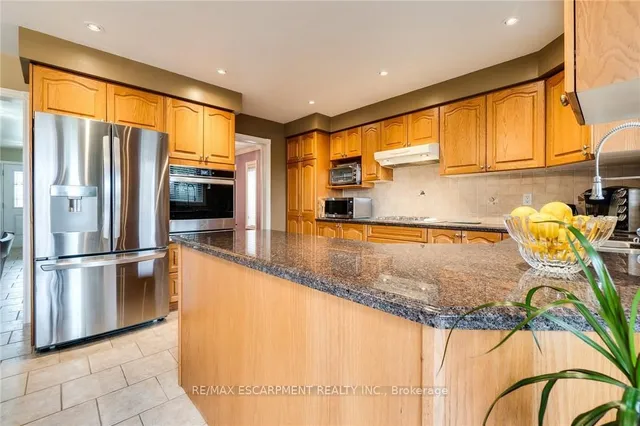 Additional property image - 10 Grassyplain Dr