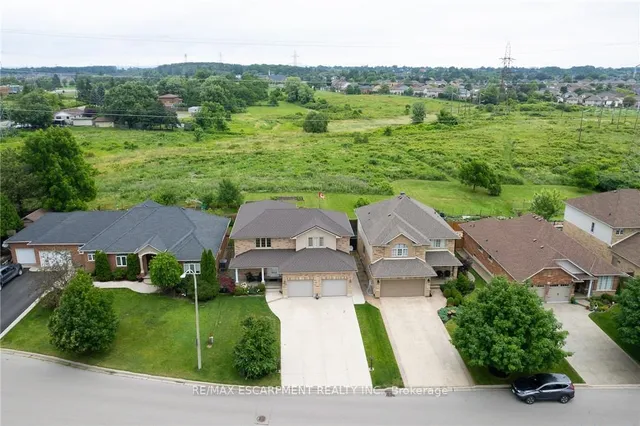 Additional property image - 10 Grassyplain Dr