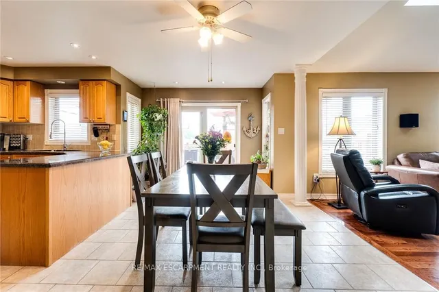 Additional property image - 10 Grassyplain Dr