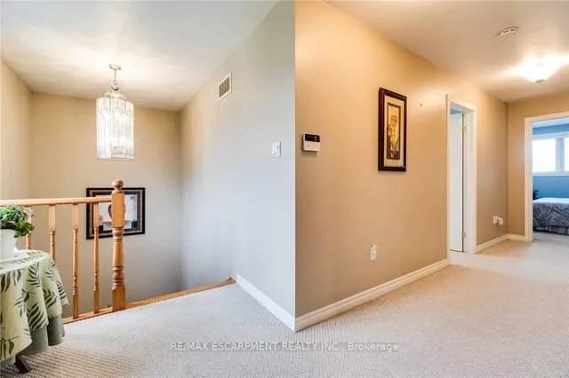 Additional property image - 10 Grassyplain Dr