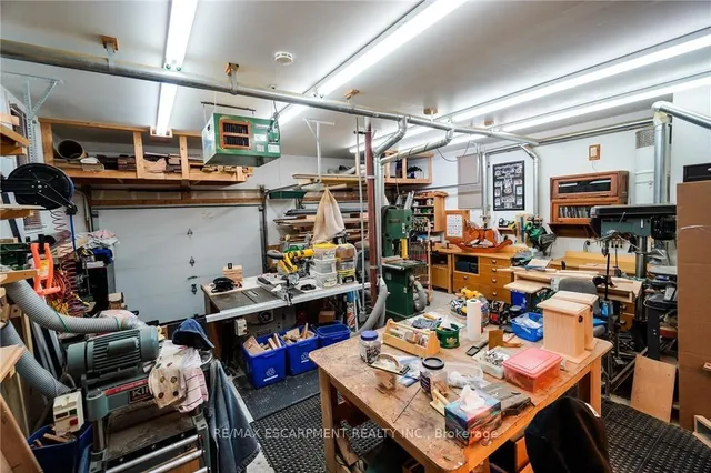 Additional property image - 10 Grassyplain Dr