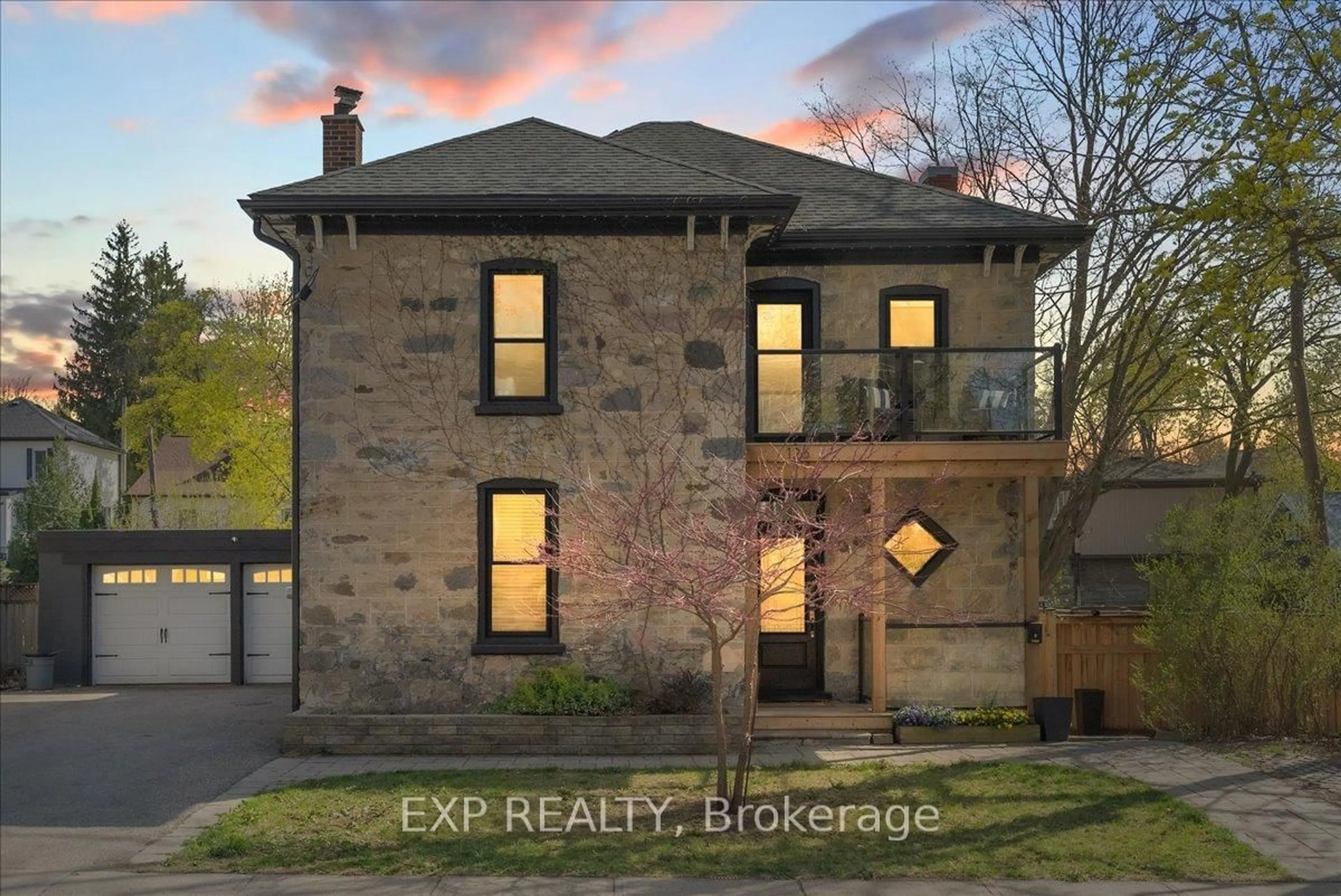 Home with brick exterior material, building for 126 Cooper St, Cambridge Ontario N3C 2N7