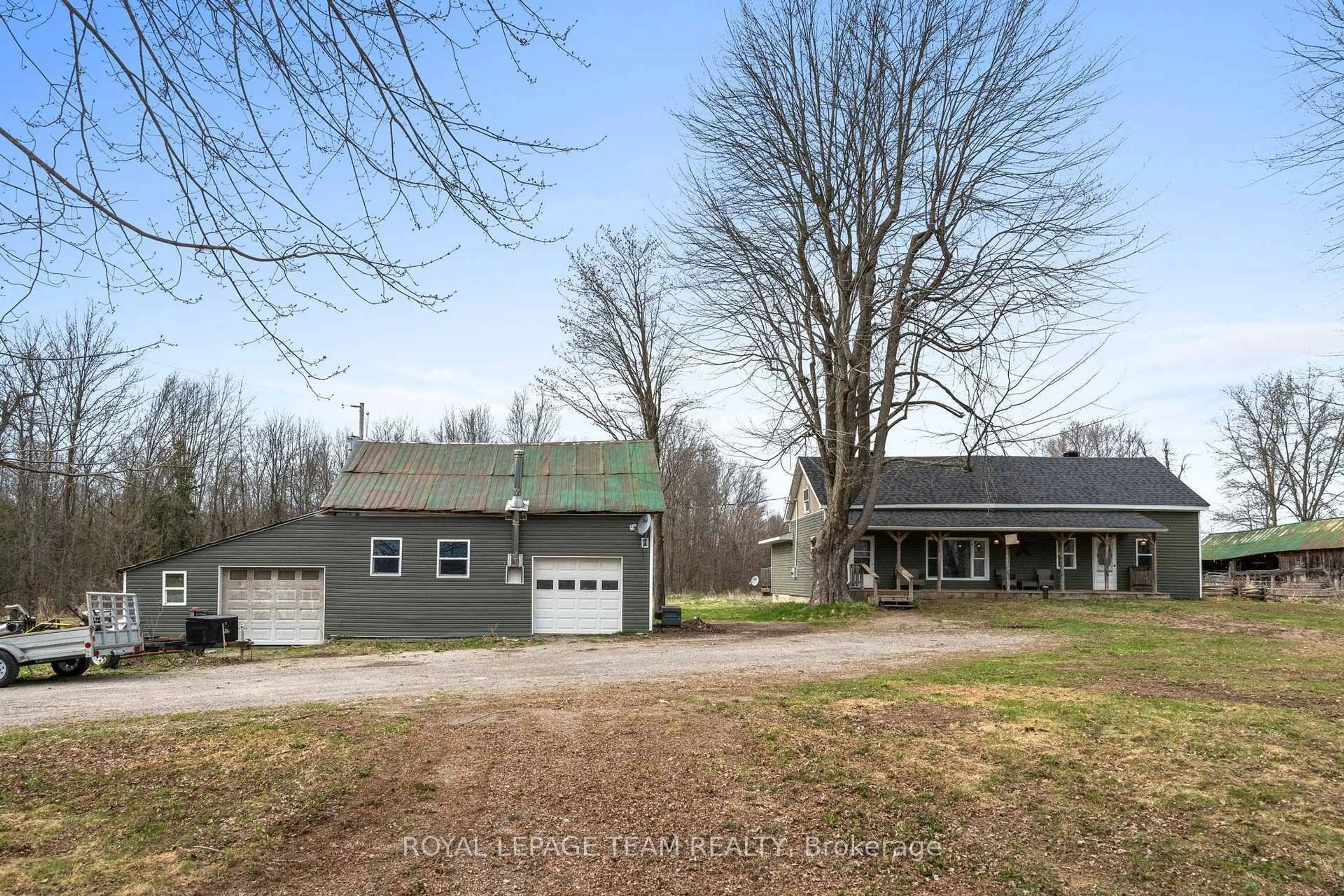 A pic from outside/outdoor area/front of a property/back of a property/a pic from drone, unknown for 275 Weedmark Rd, Merrickville-Wolford Ontario K0G 1N0
