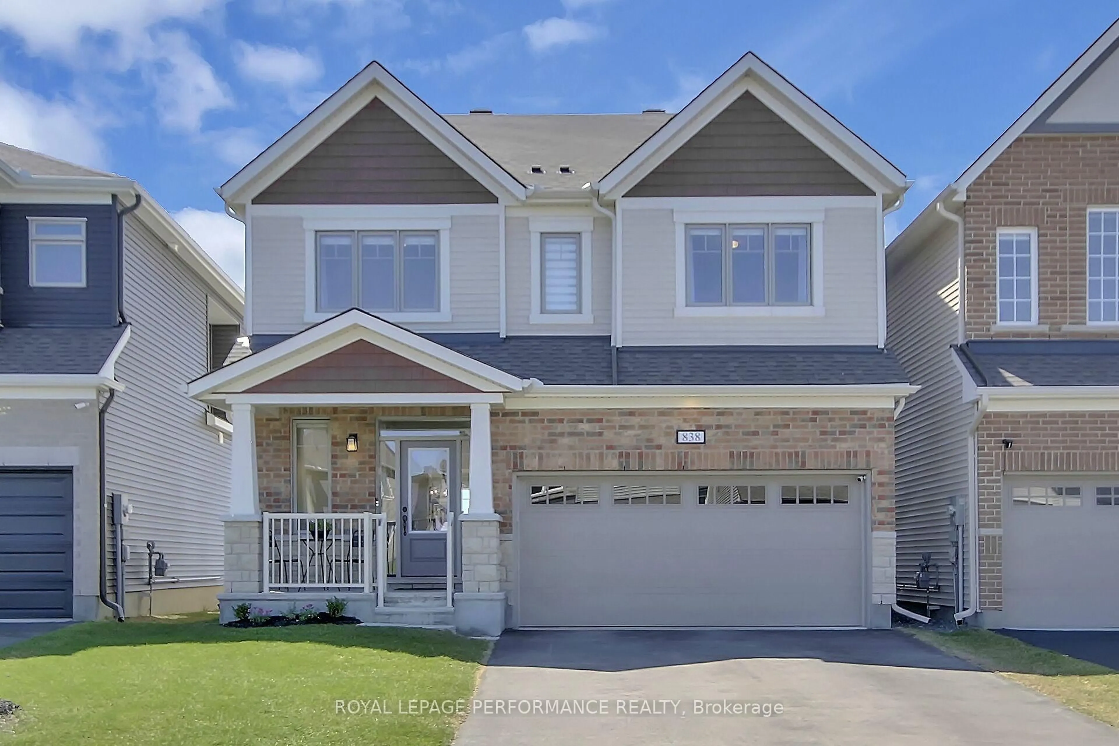 Home with vinyl exterior material, street for 838 Henslow's Circ, Ottawa Ontario K4A 5H7