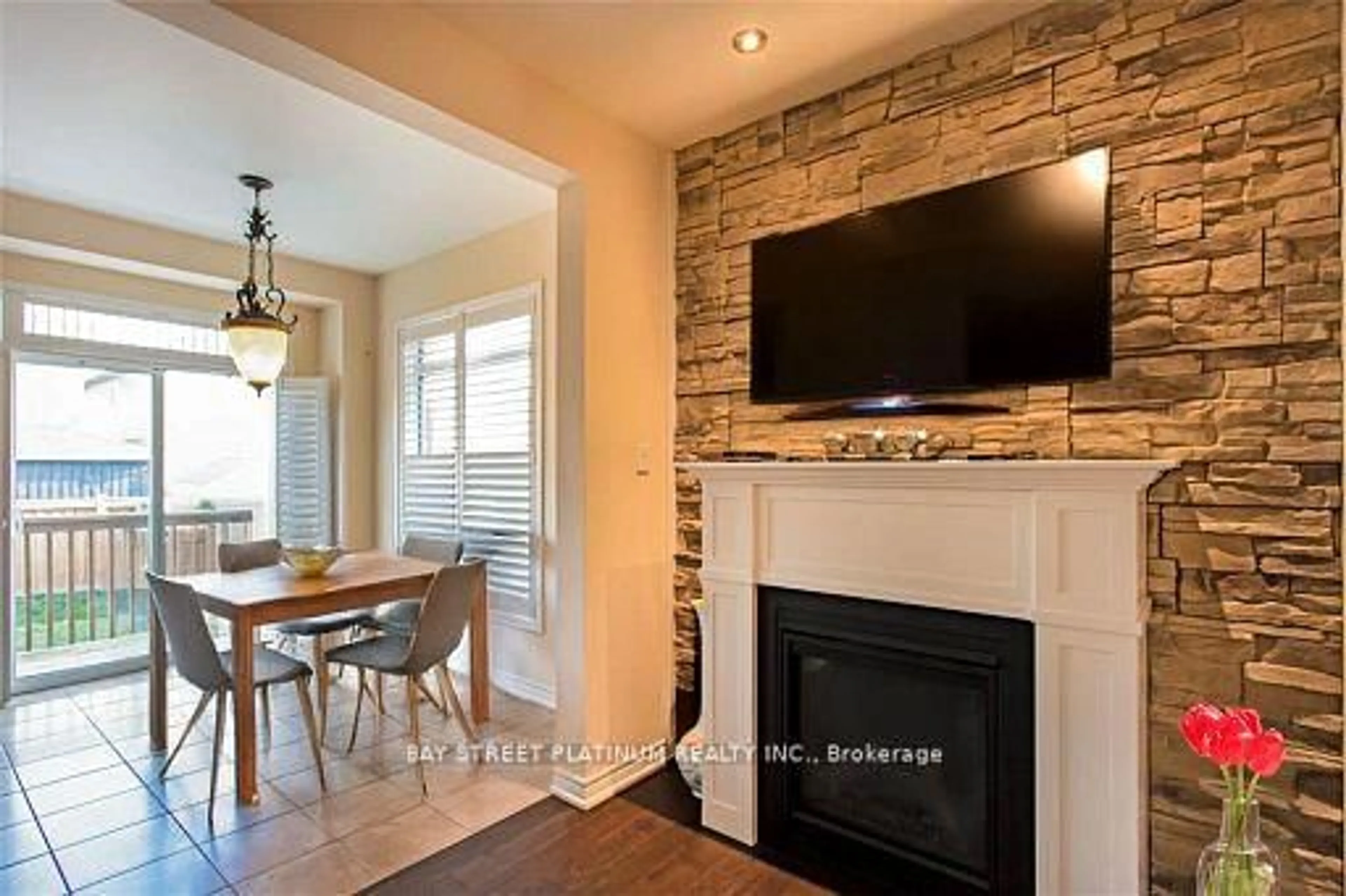 Unknown for 222 Lormont Blvd, Hamilton Ontario L8J 0K2